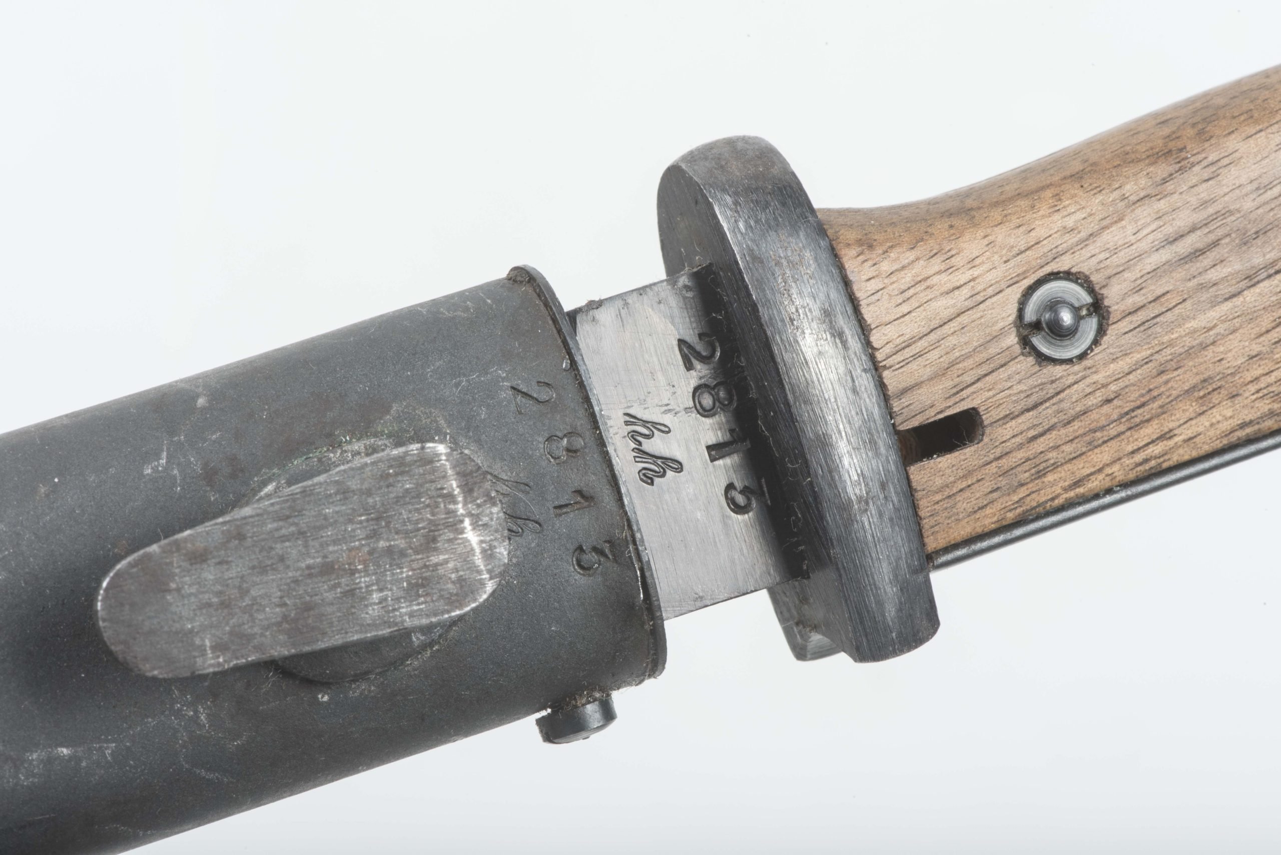 Unissued matching K98 bayonet marked 43 asw #2813 — image 8