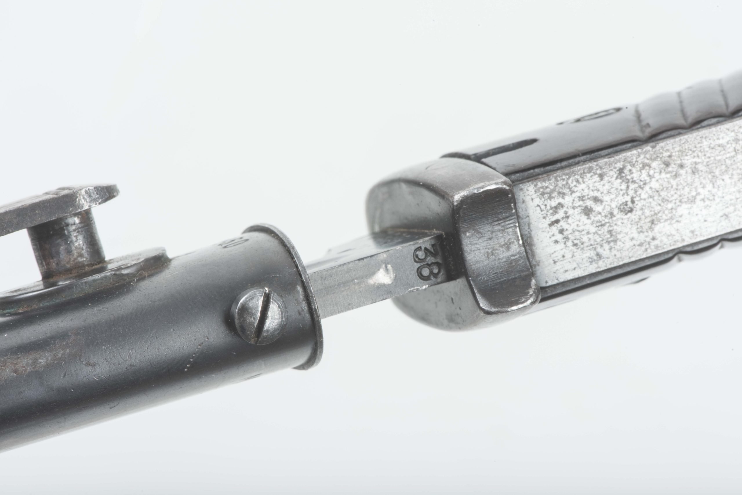 Matching K98 bayonet marked Mundlos 38 #7950 — image 10