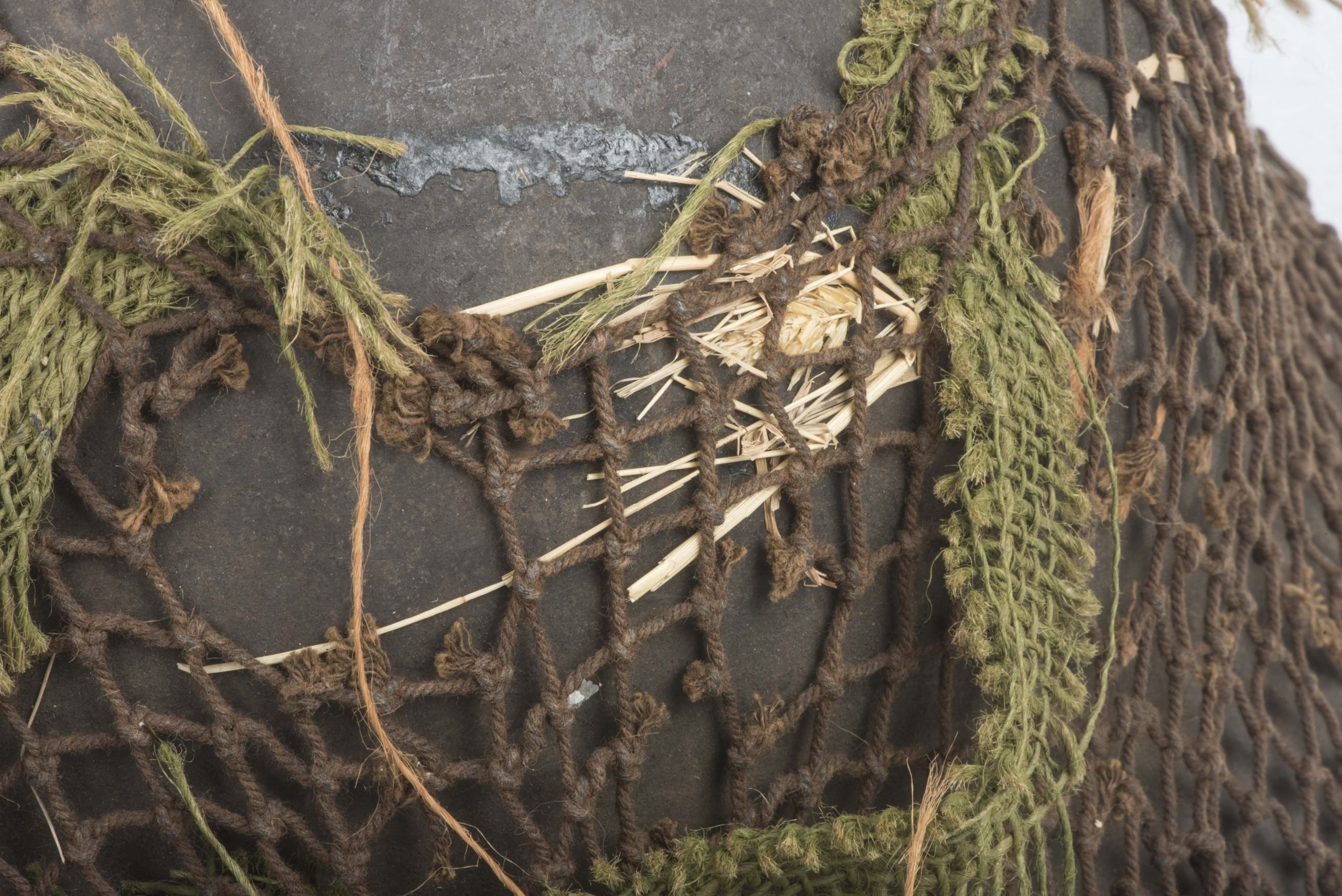 Netted British MKII helmet marked S&W 1940 / BMB 1941 — image 3