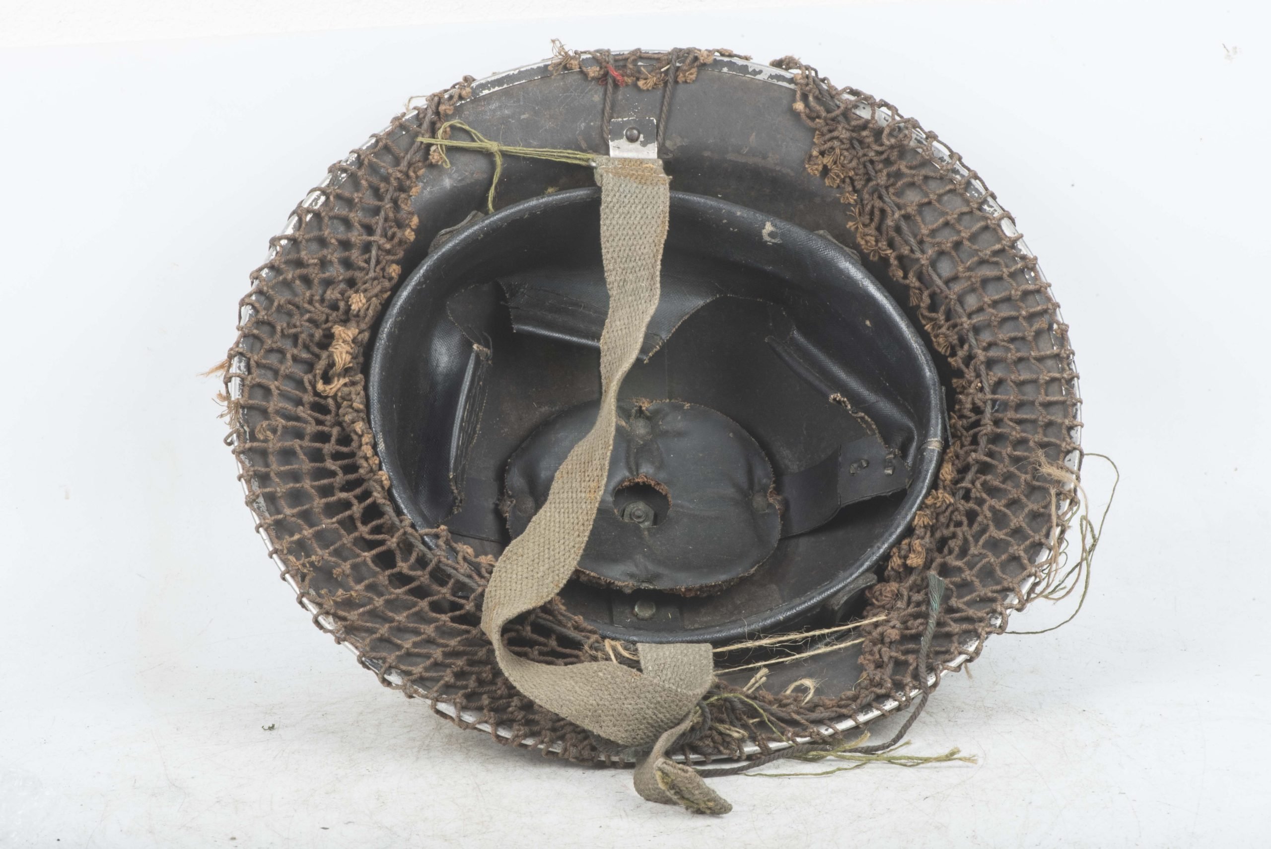 Netted British MKII helmet marked S&W 1940 / BMB 1941 — image 5