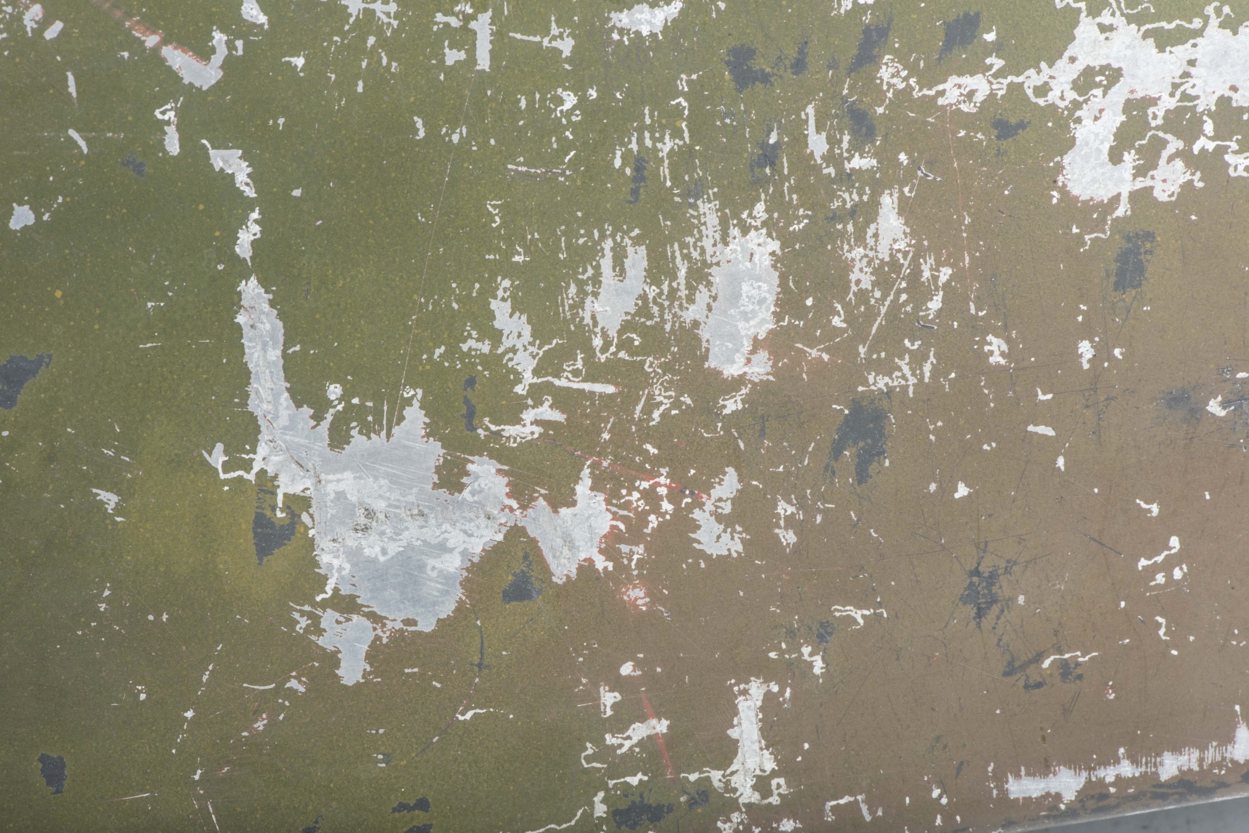 Aluminium MG34 u. MG42 ammunition case in spray painted three-tone camouflage — image 19