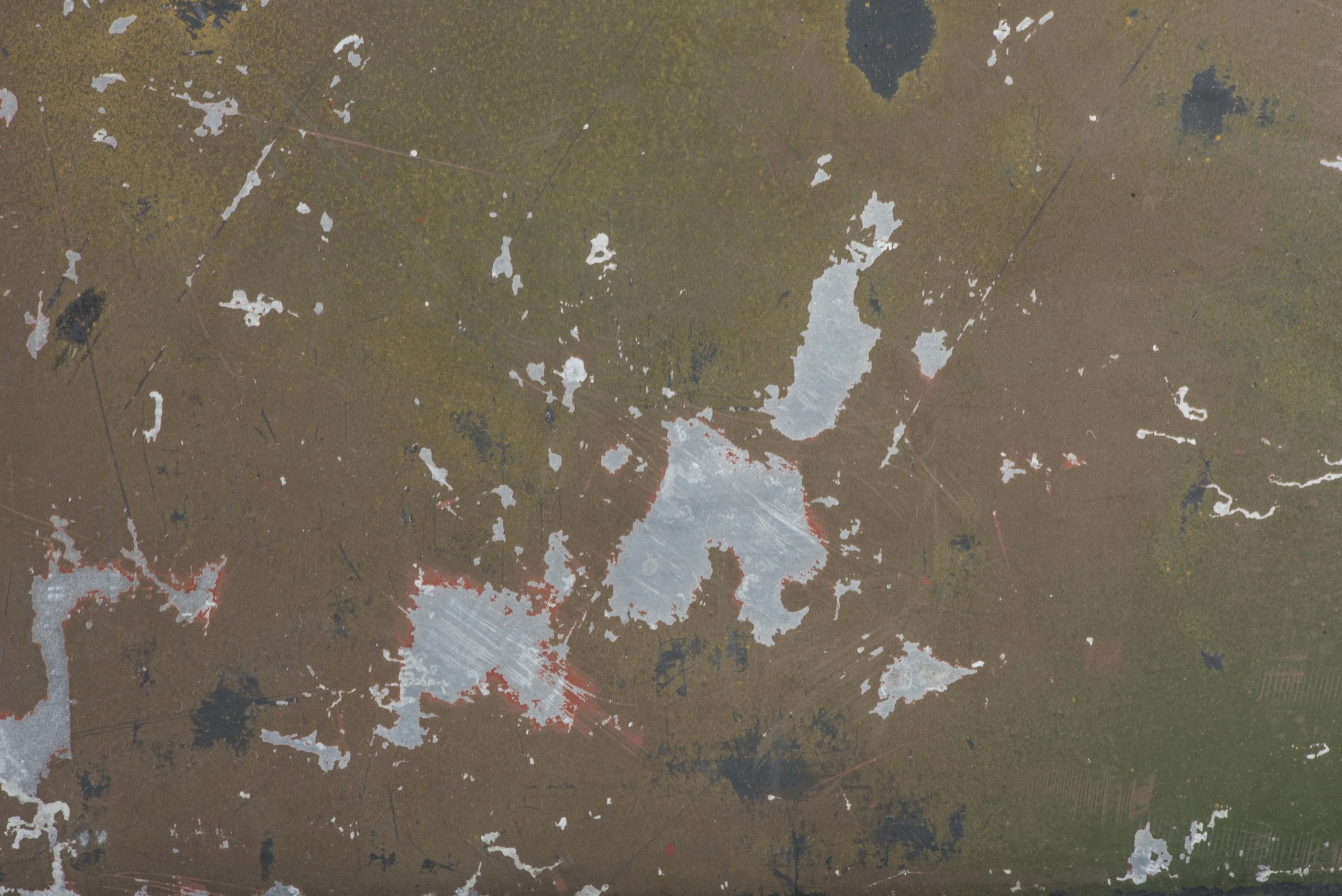 Aluminium MG34 u. MG42 ammunition case in spray painted three-tone camouflage — image 20