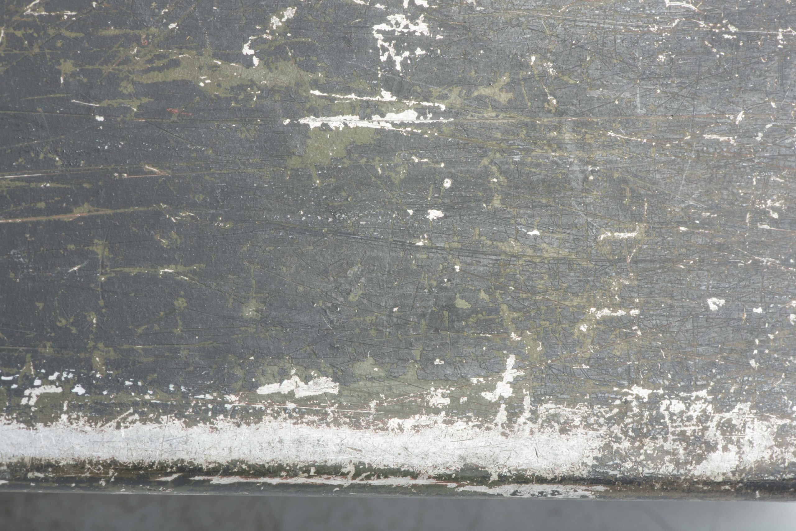 Aluminium MG34 u. MG42 ammunition case in spray painted three-tone camouflage — image 28