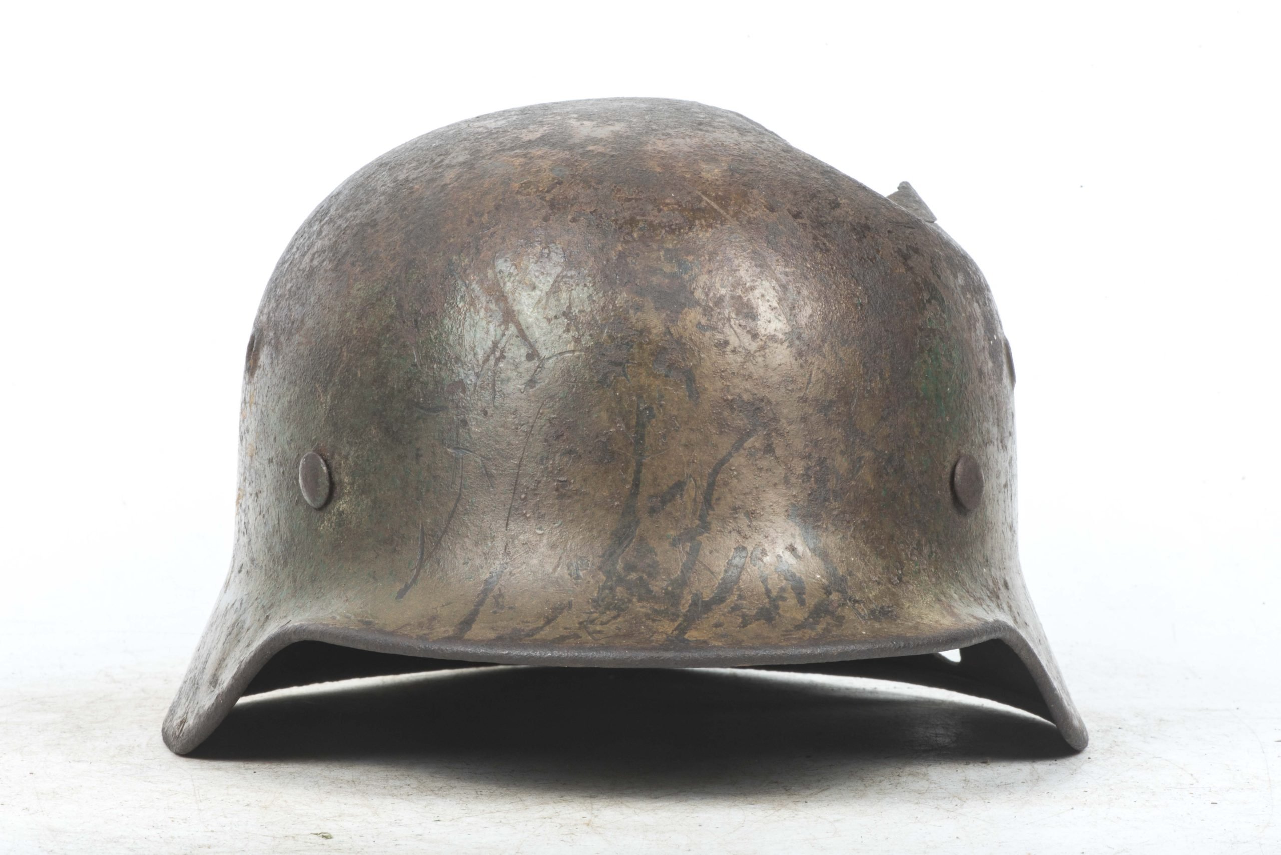 ET66 M40 KIA single decal Luftwaffe helmet in three-tone camouflage — image 2