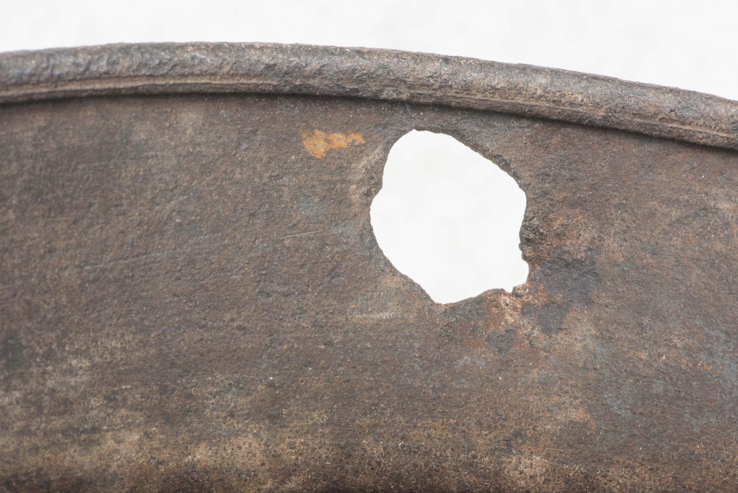 ET66 M40 KIA single decal Luftwaffe helmet in three-tone camouflage — image 20