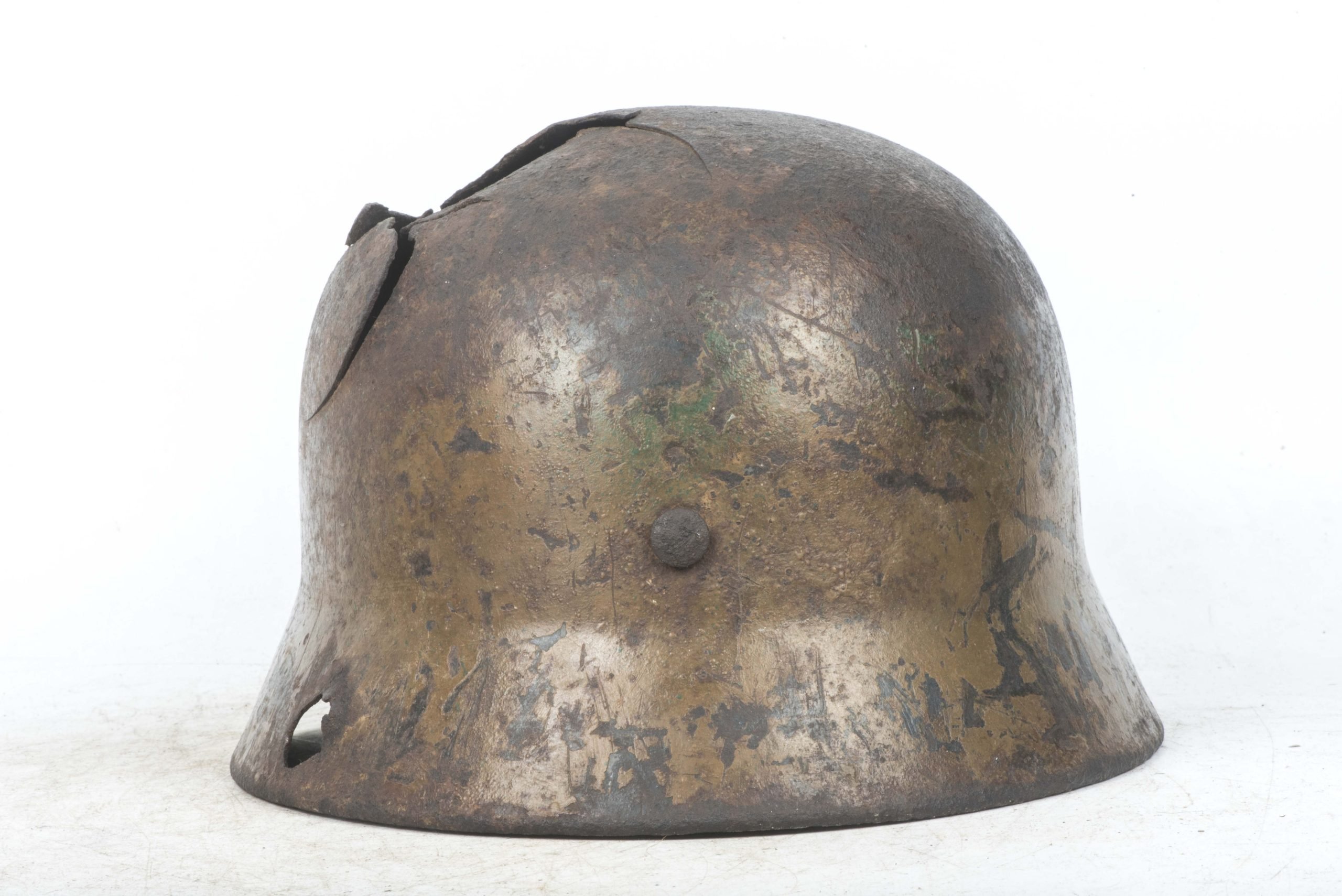ET66 M40 KIA single decal Luftwaffe helmet in three-tone camouflage — image 4