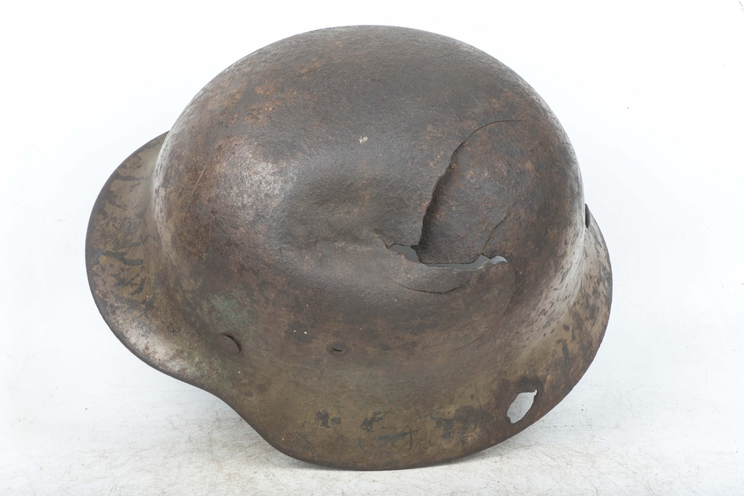 ET66 M40 KIA single decal Luftwaffe helmet in three-tone camouflage — image 5