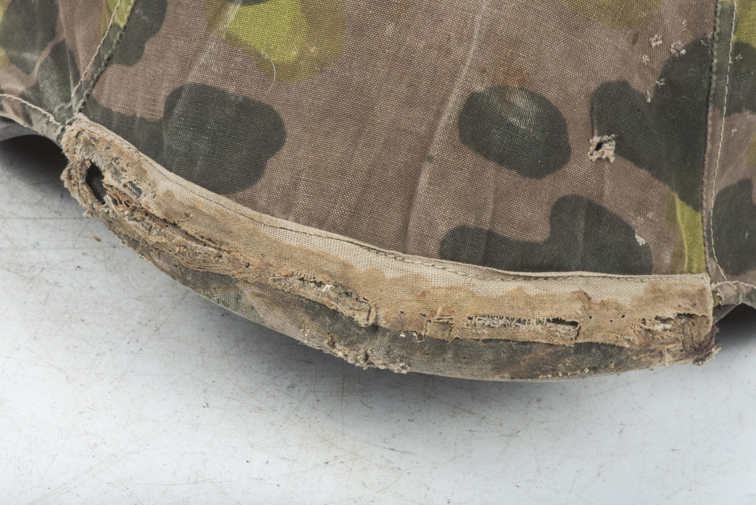 Scarce pre war first pattern Waffen-SS helmet cover in Lateral camouflage — image 13