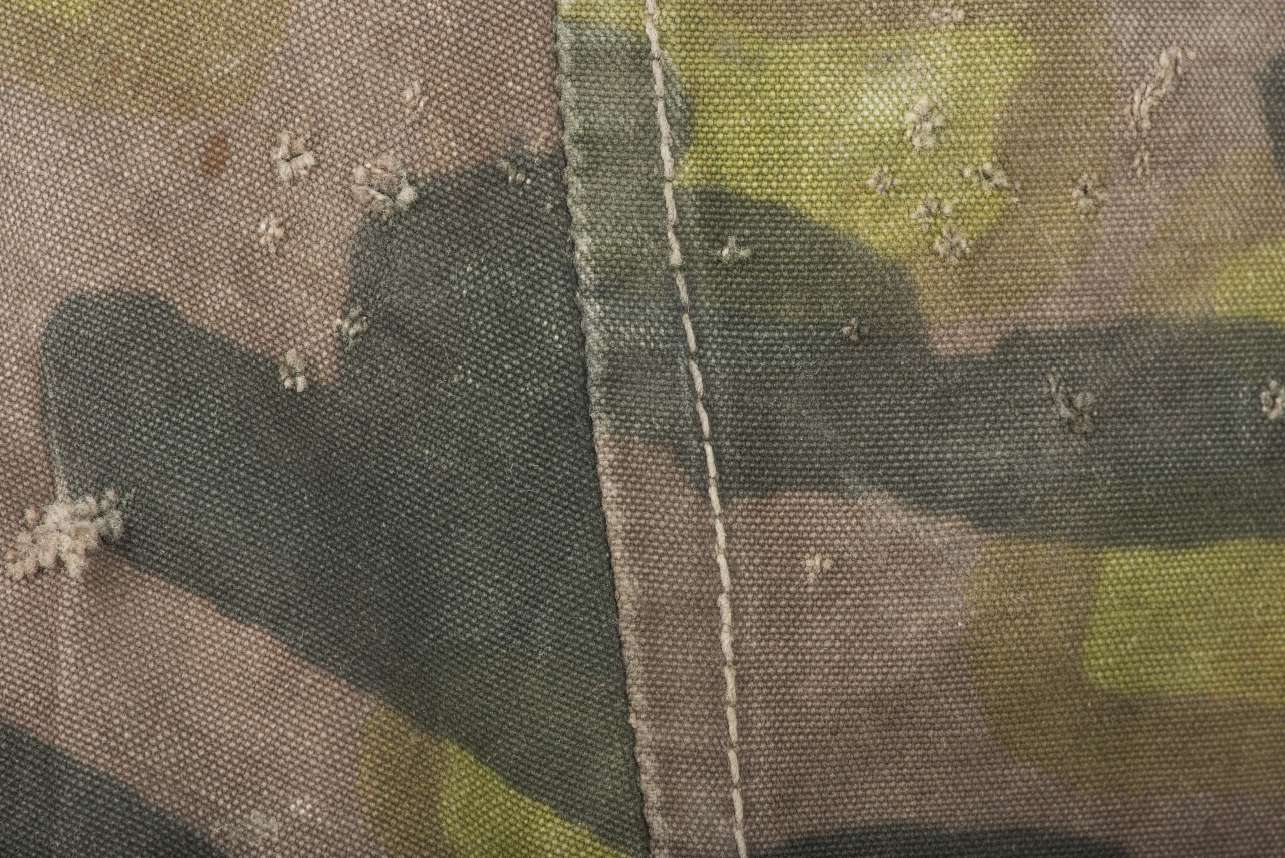 Scarce pre war first pattern Waffen-SS helmet cover in Lateral camouflage — image 14