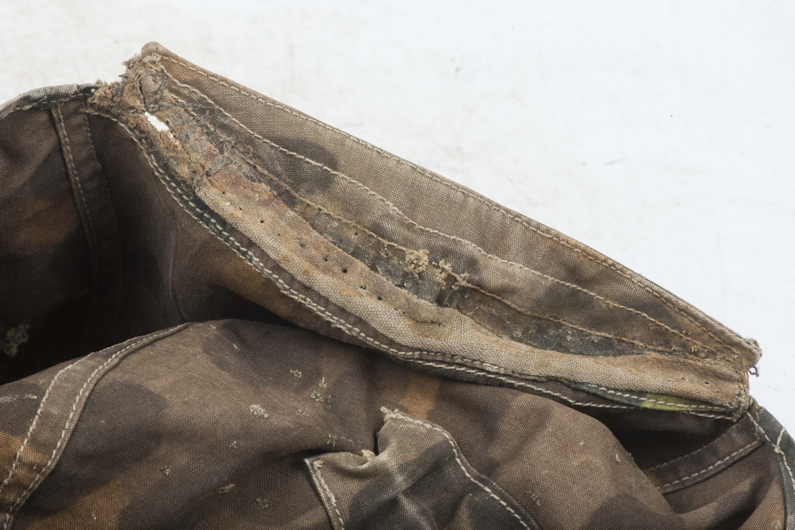 Scarce pre war first pattern Waffen-SS helmet cover in Lateral camouflage — image 24