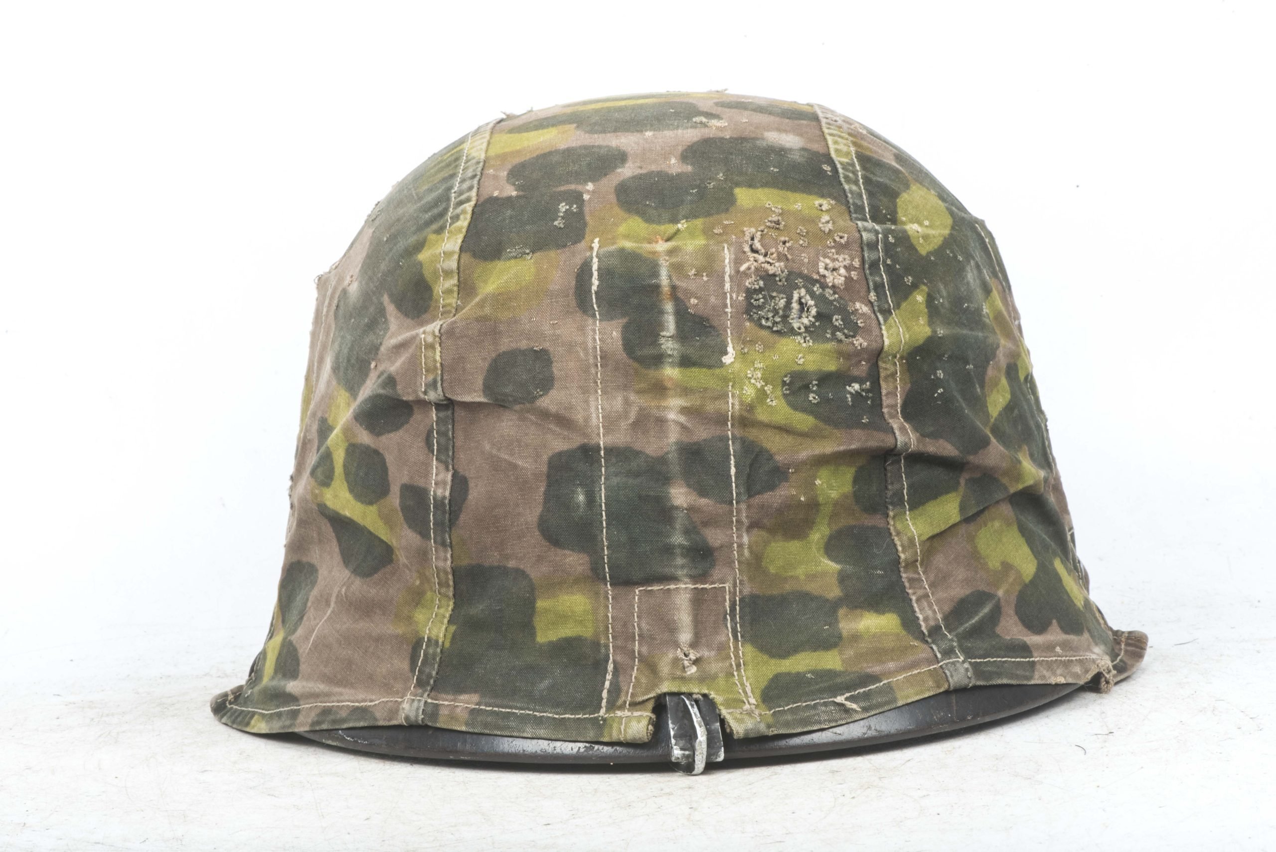 Scarce pre war first pattern Waffen-SS helmet cover in Lateral camouflage — image 4