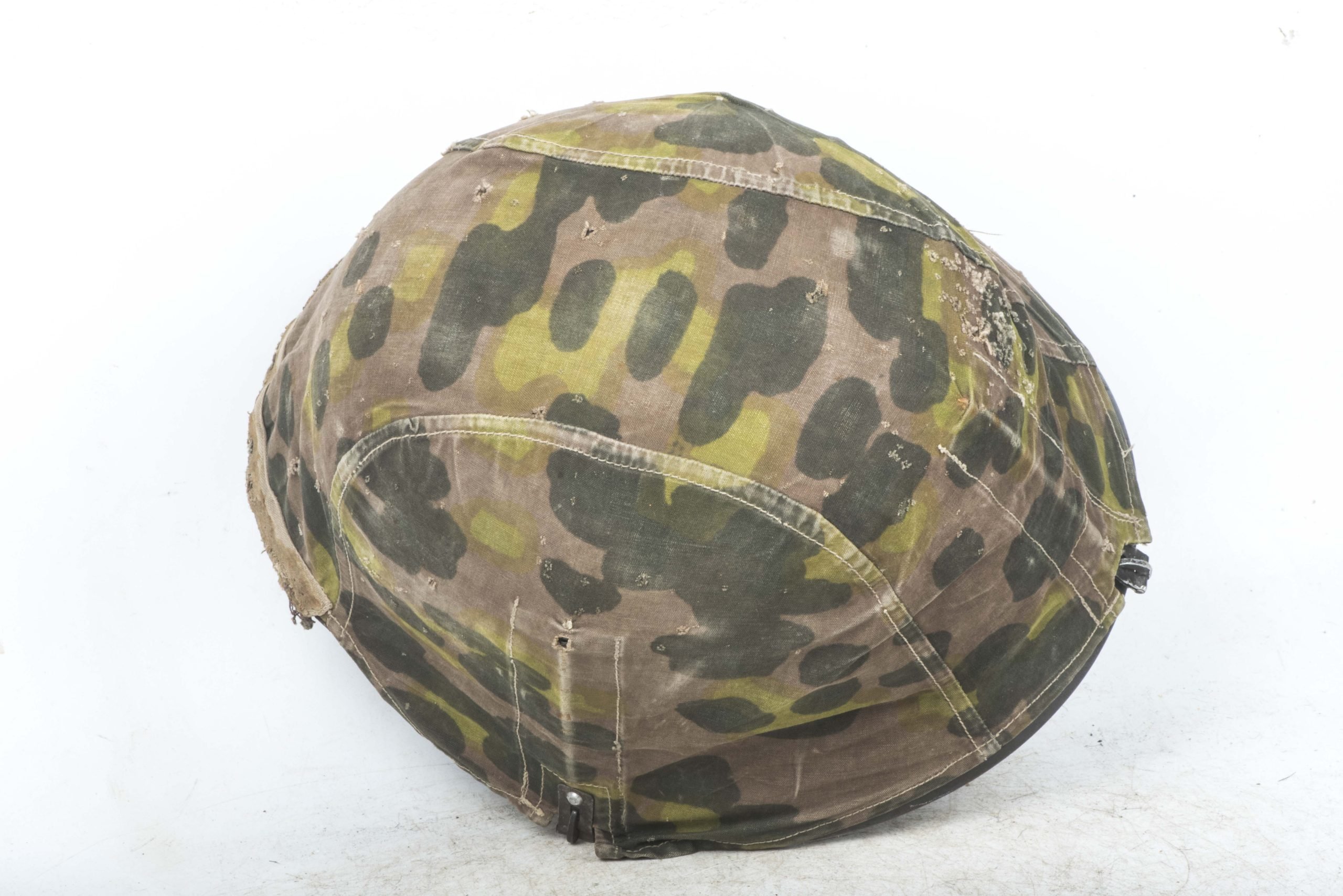 Scarce pre war first pattern Waffen-SS helmet cover in Lateral camouflage — image 5