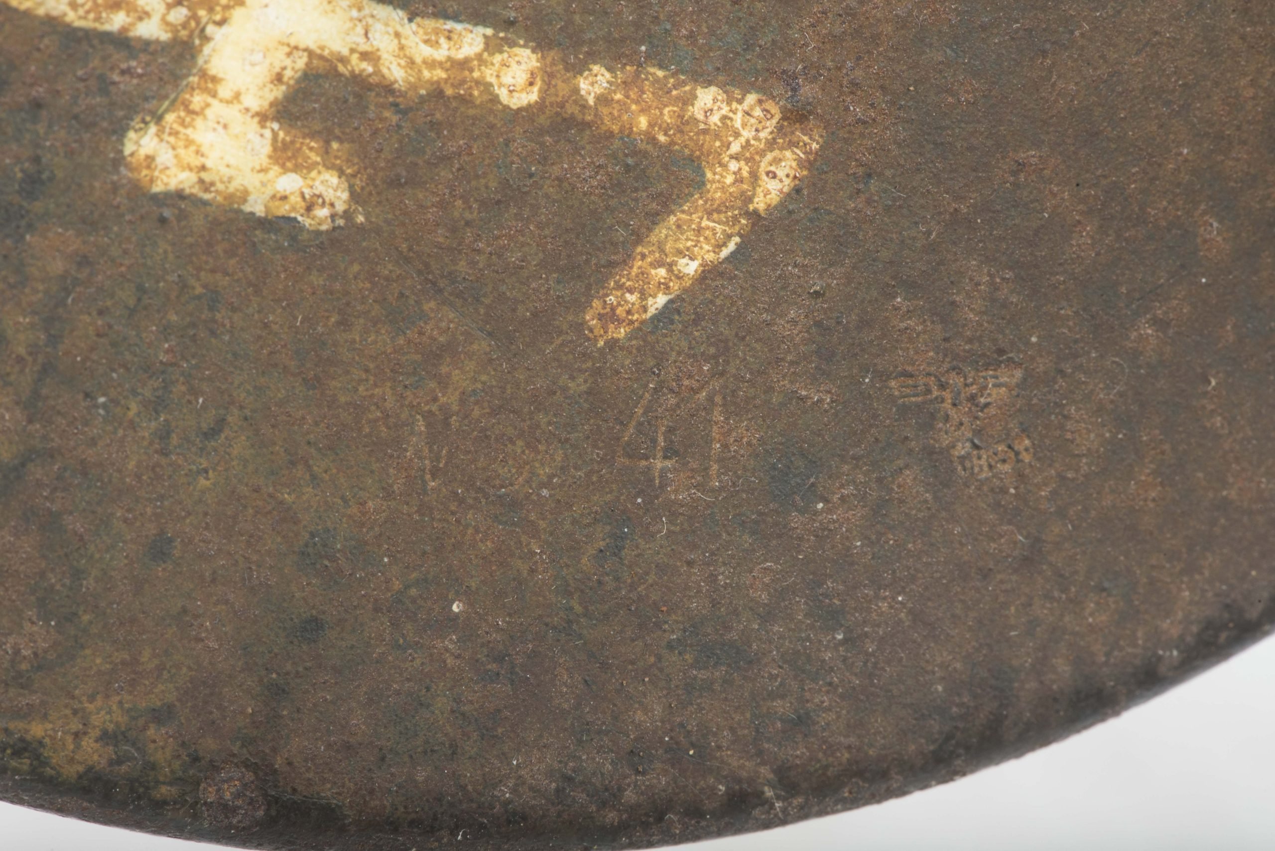 MG34 u. MG42 ammunition drum marked WA 41 in three-tone camouflage — image 20