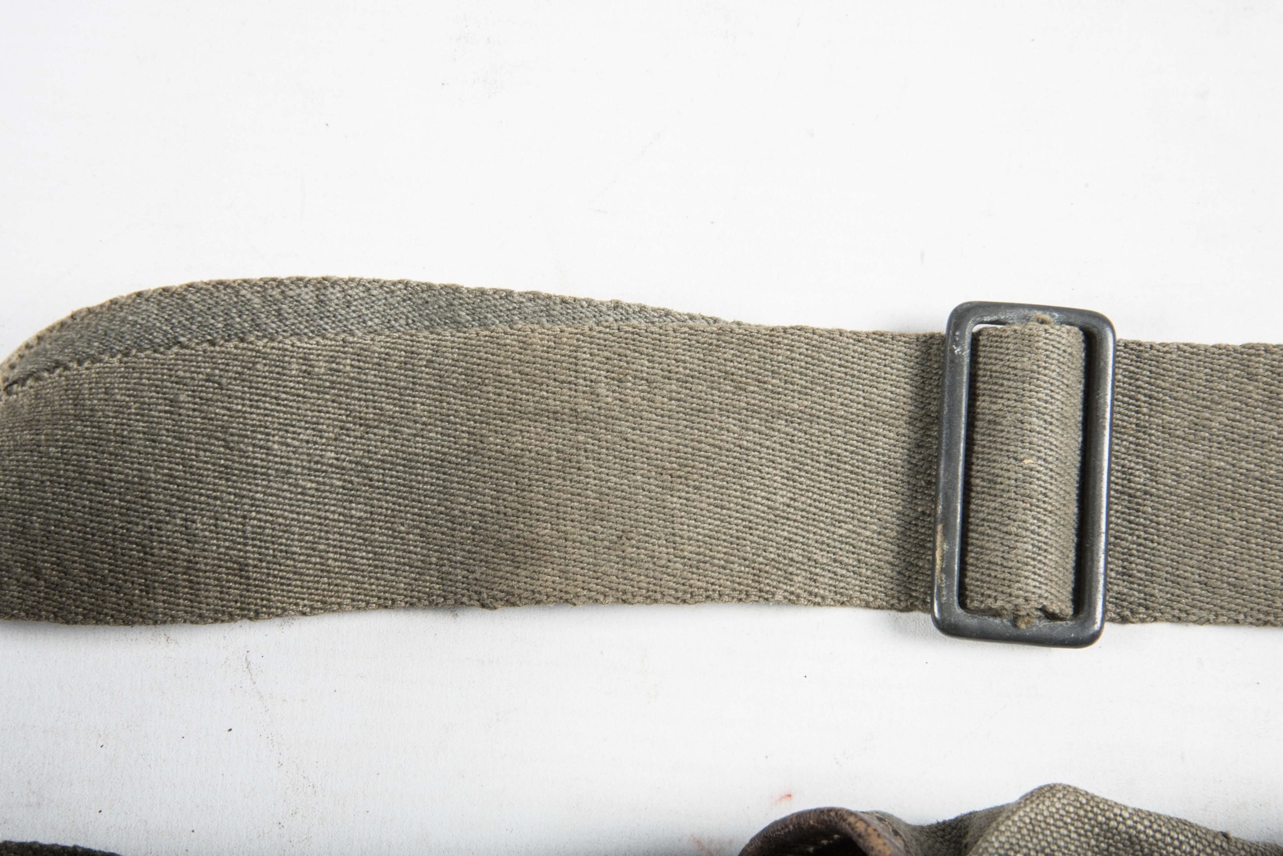 Reichswehr gasmask bag dated 1923 — image 5