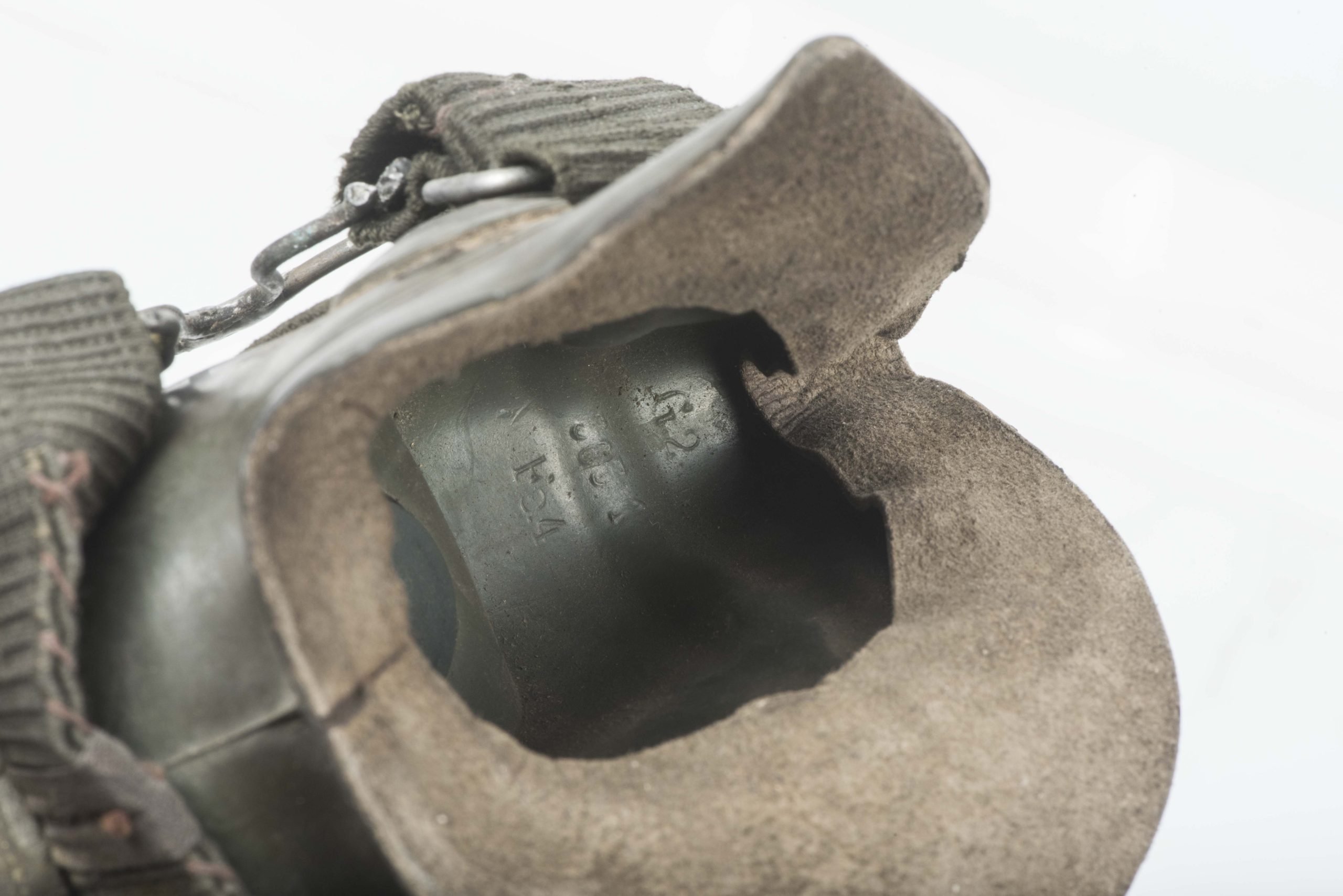 Luftwaffe Auer 10-67 oxygen mask — image 10