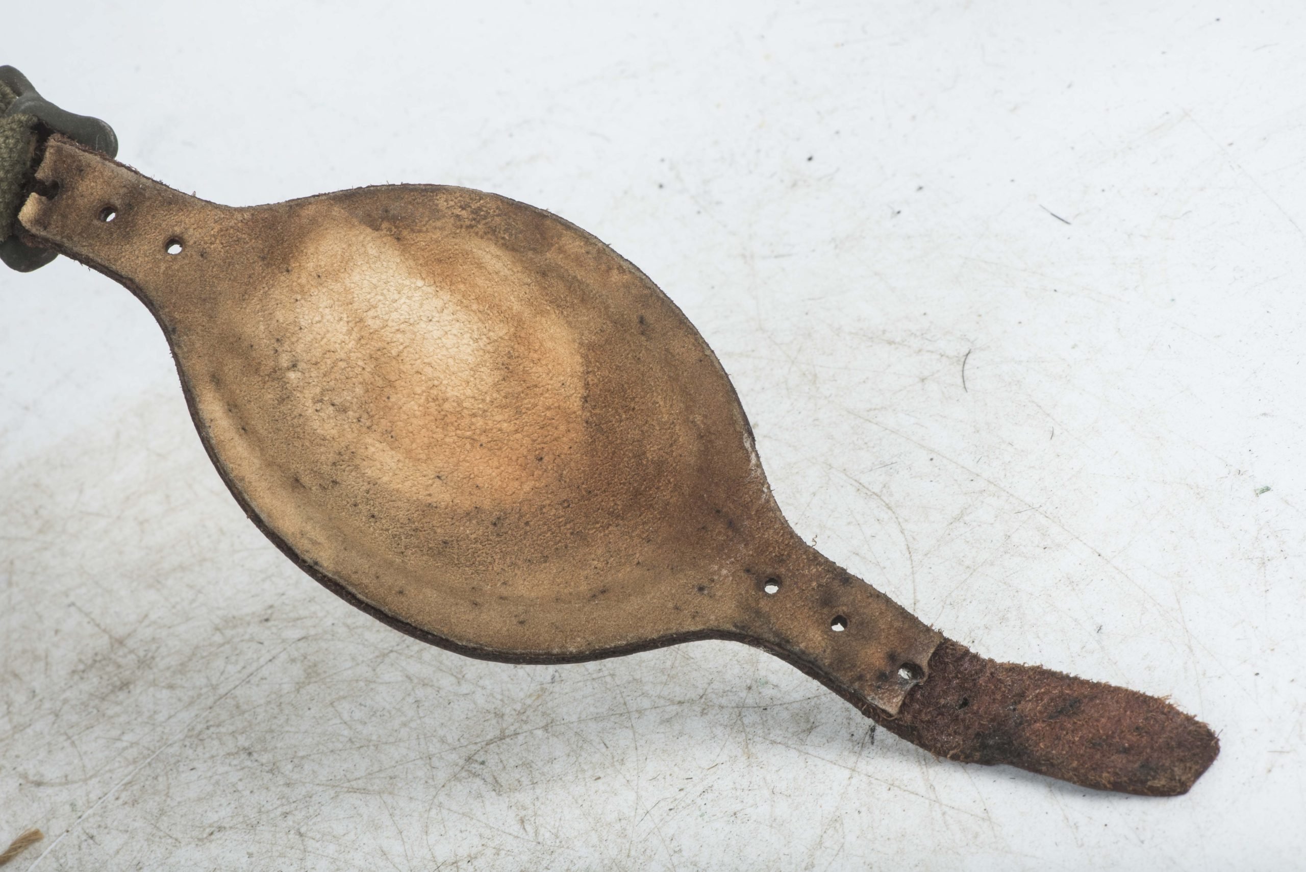 US M1C paratrooper helmet liner by Westinghouse — image 7