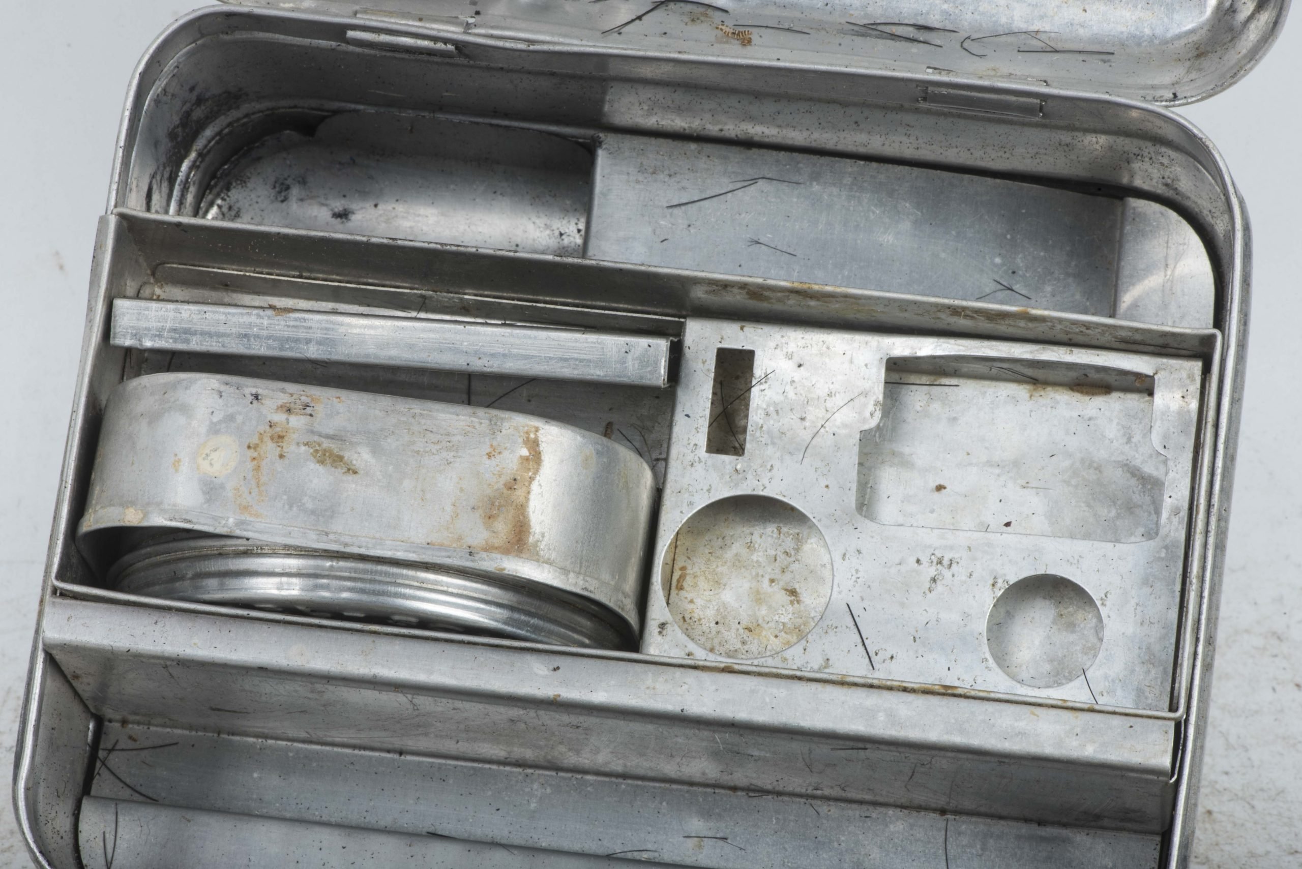 Mica Wirtschaftkasten personal effects box — image 18