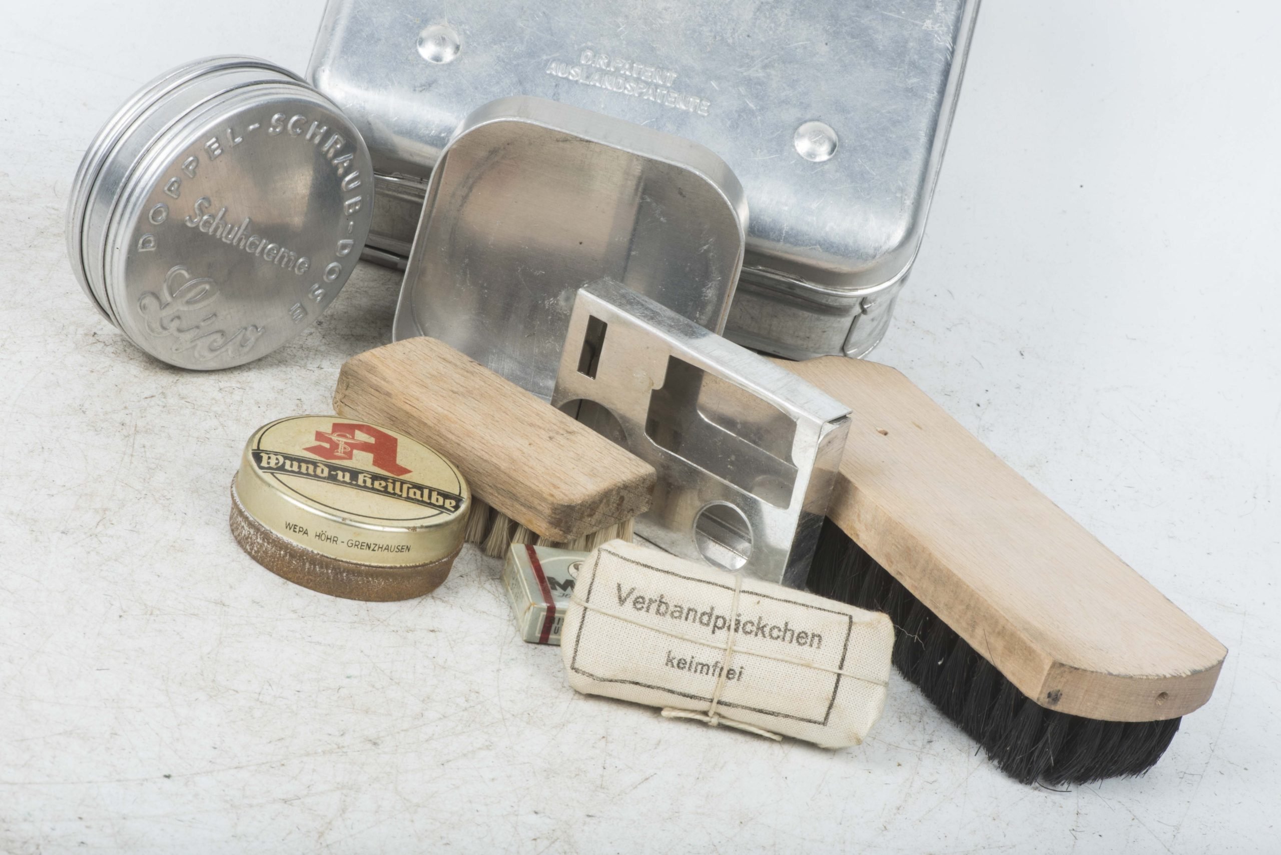 Mica Wirtschaftkasten personal effects box — image 12
