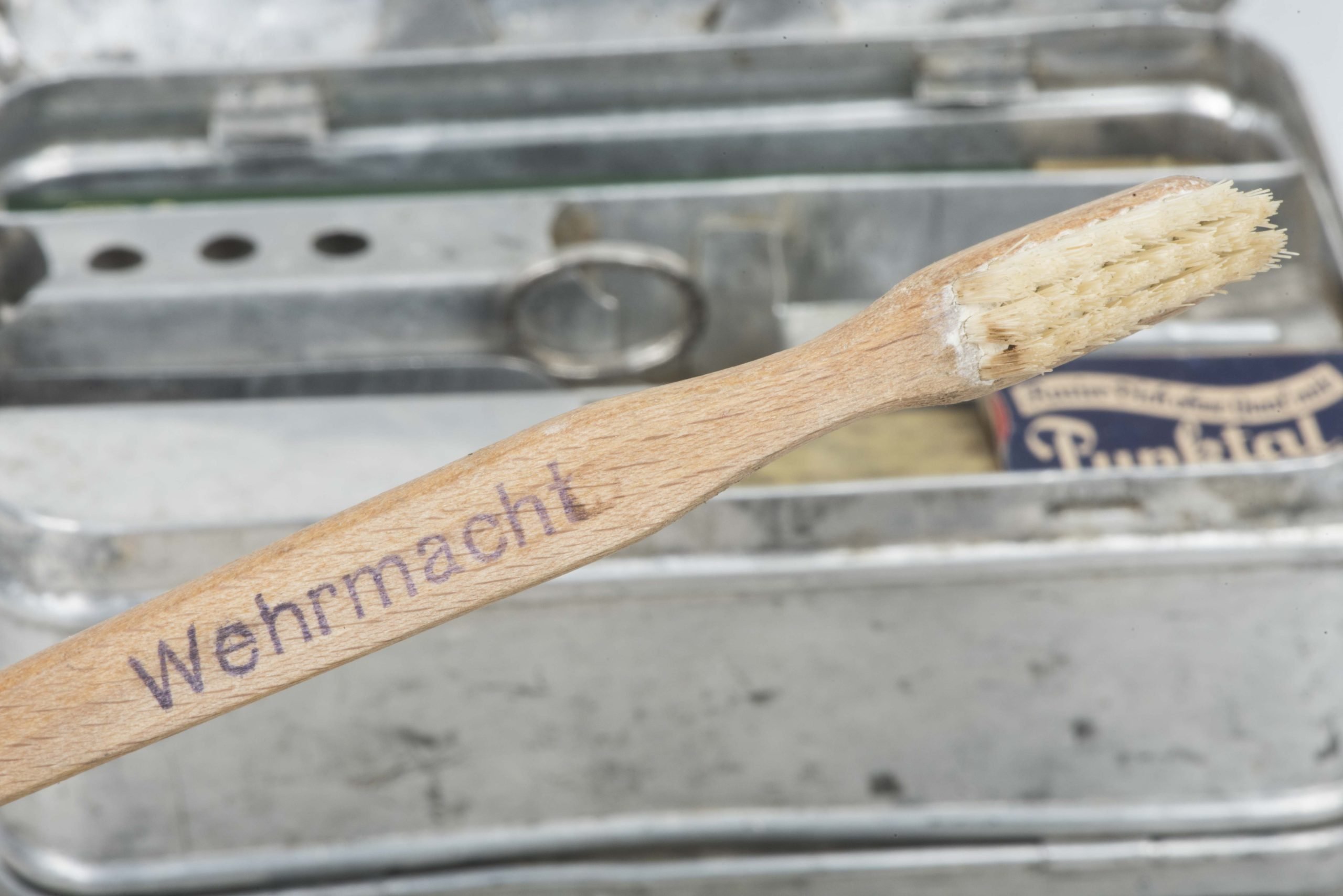 Lico Wirtschaftkasten personal effects box — image 15