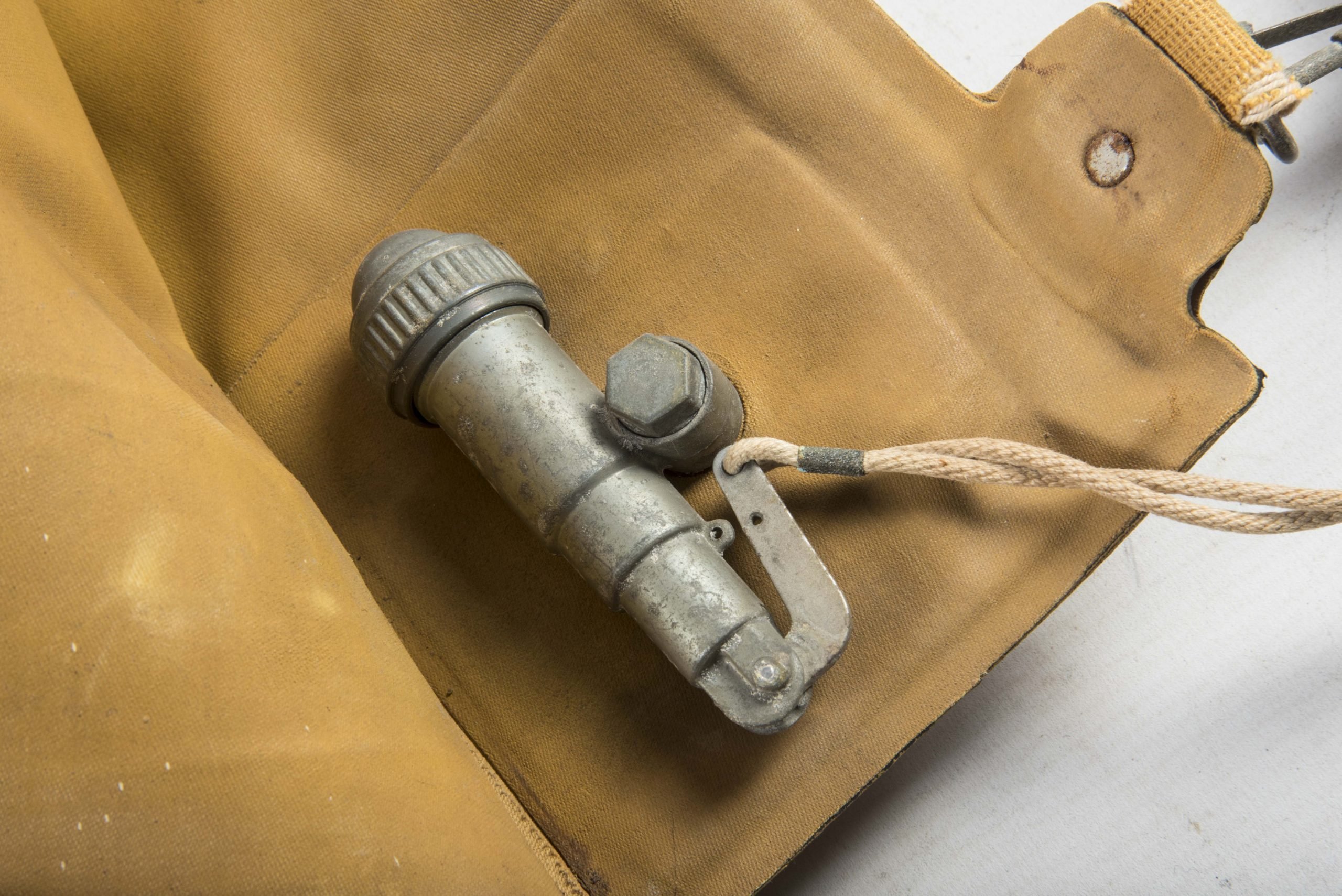 USAAF B4 'Mae West' Life Preserver vest March 1944 — image 5