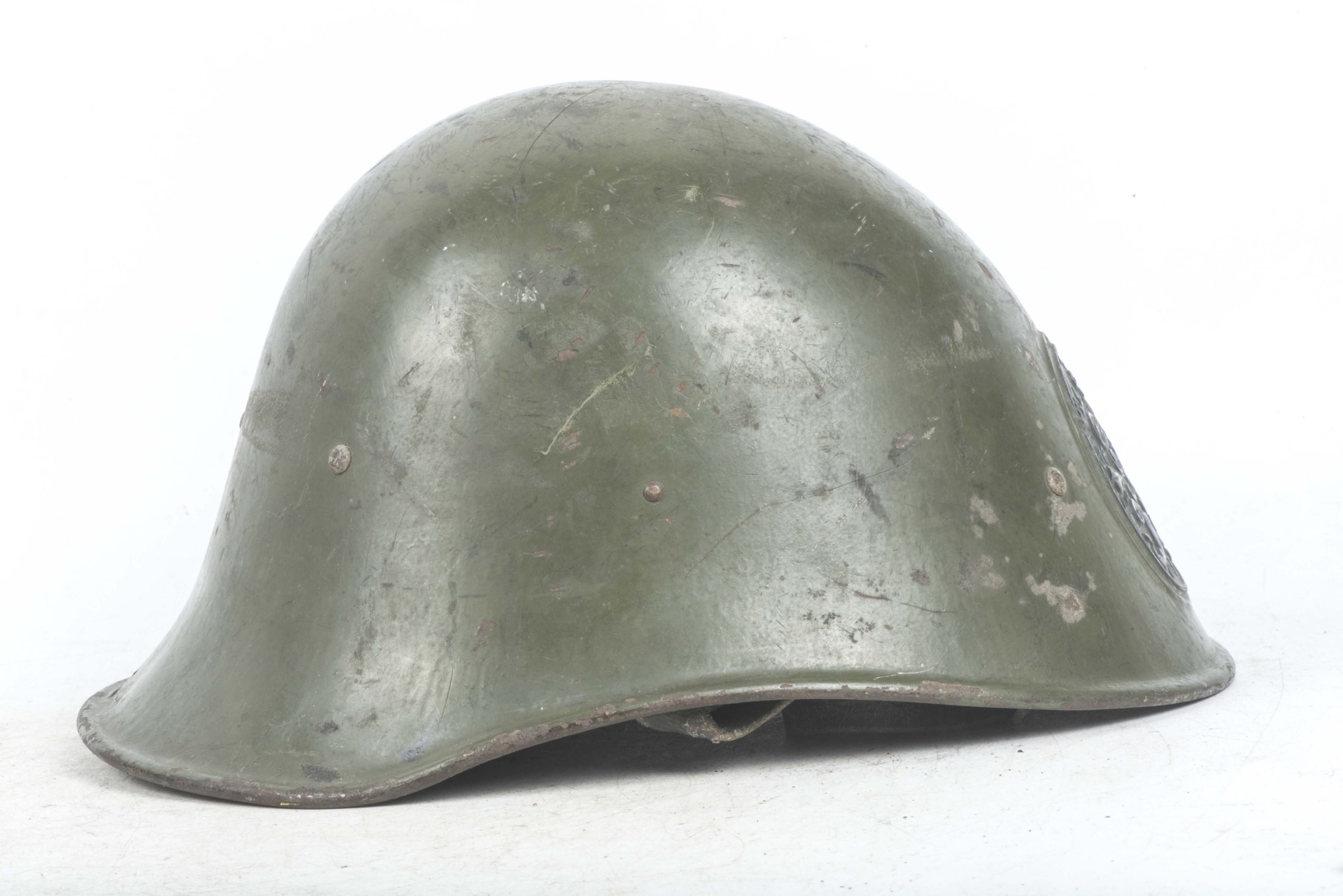 Named Dutch M27 helmet marked CM1939 — image 2