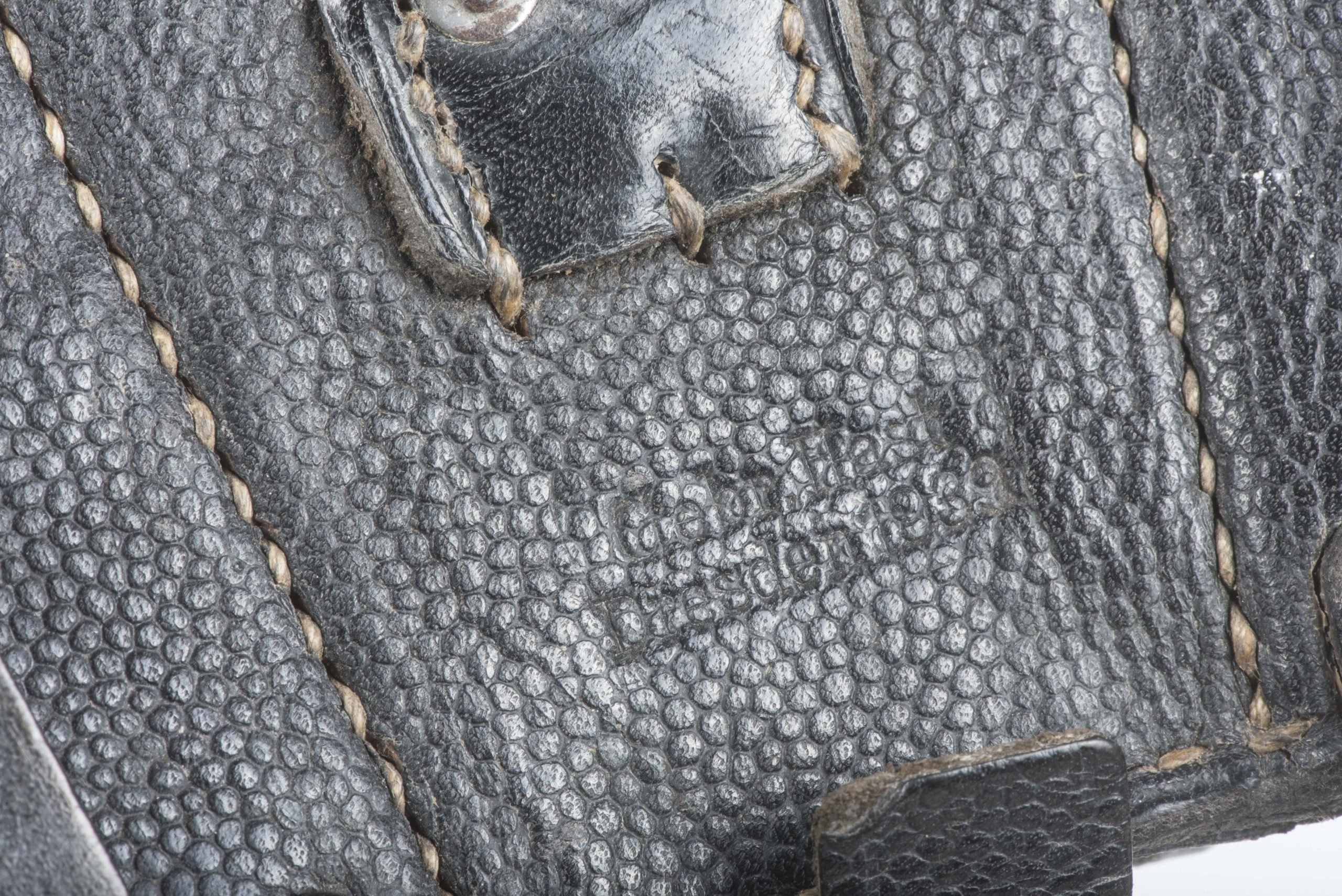 Rare matching Kriegsmarine K98 ammunition pouches marked Gebr. Hast, Dresden 1939 — image 3
