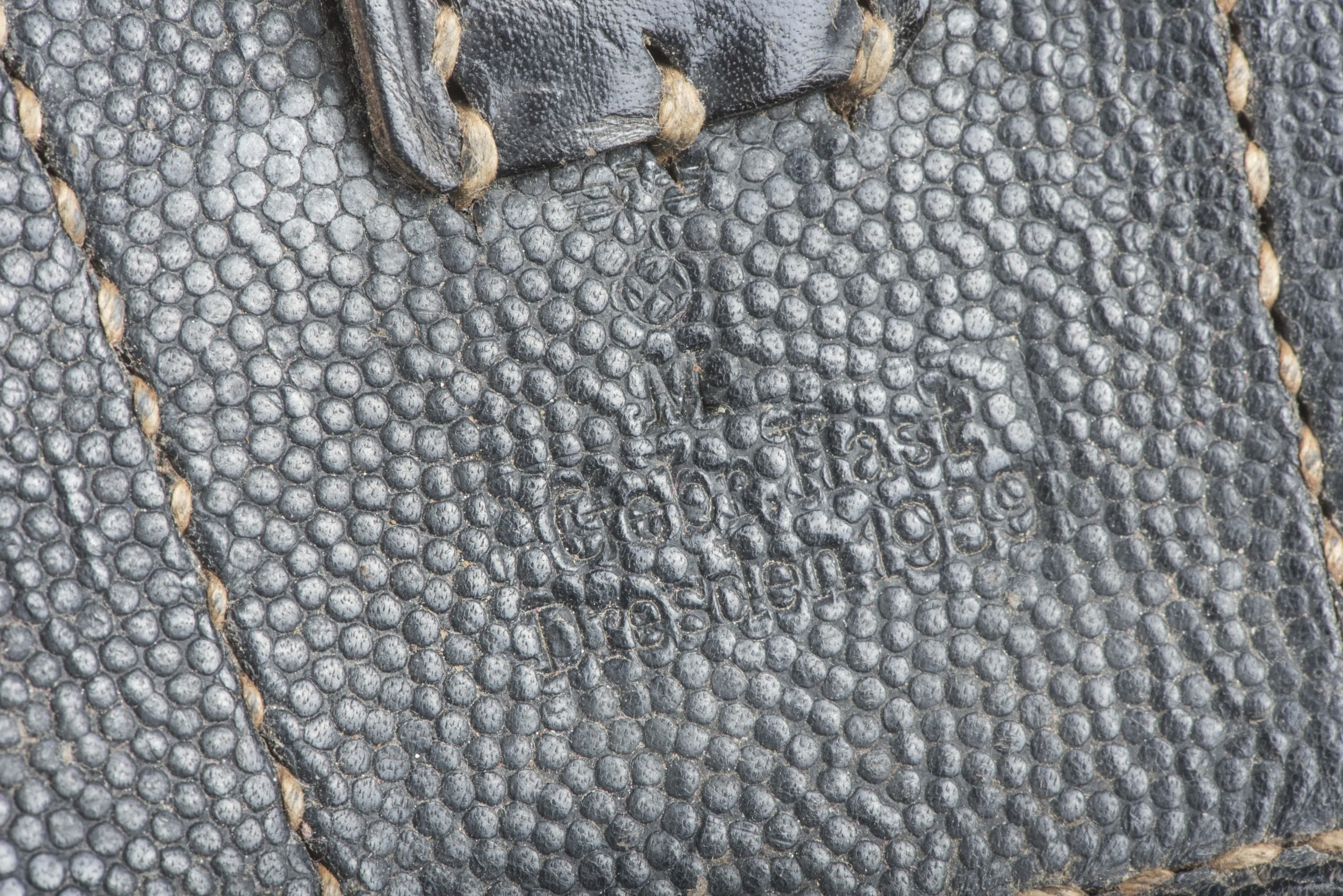 Rare matching Kriegsmarine K98 ammunition pouches marked Gebr. Hast, Dresden 1939 — image 4