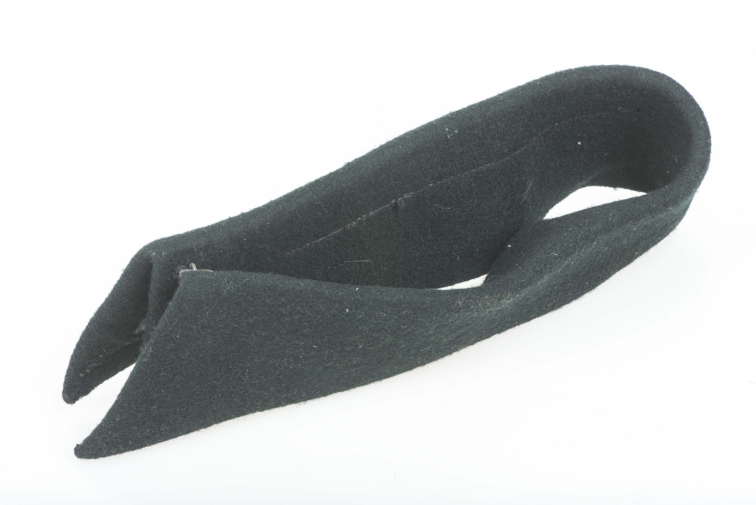 Unissued German officer collar — image 2