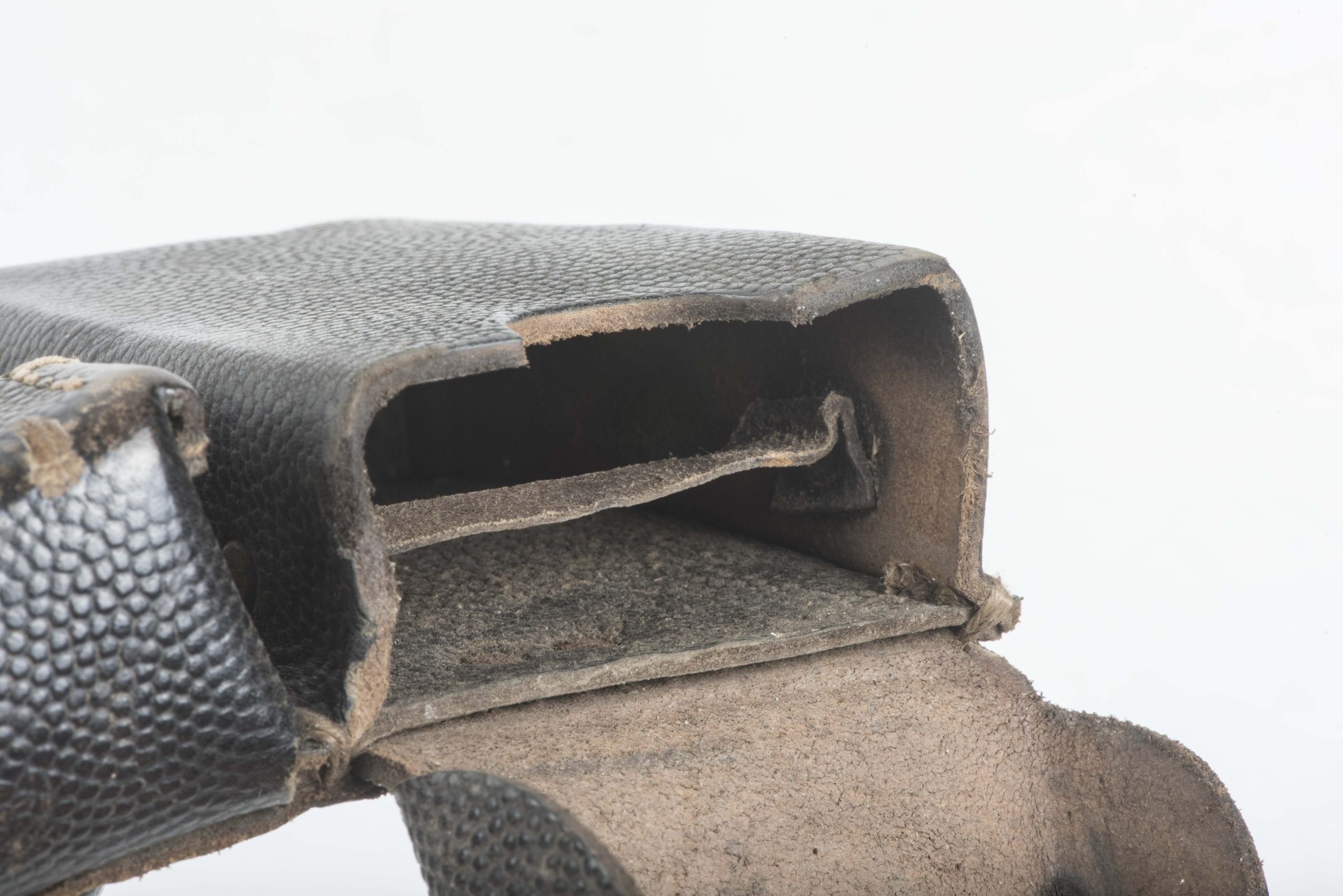 K98 ammunition pouch marked gfg 1943 — image 6