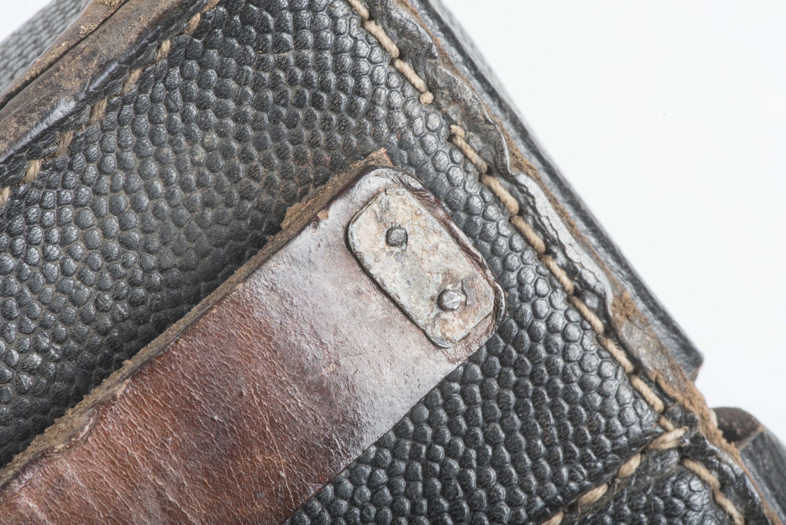 K98 ammunition pouch marked gfg 1943 — image 7