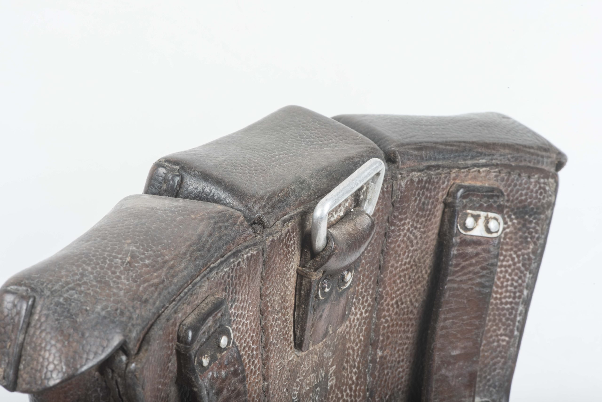 Kriegsmarine issue K98 ammunition pouch marked G. Genschow, Berlin 1940 — image 5