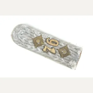 Single Heer shoulderboard for a Hauptmann in Infanterie-Regiment 76