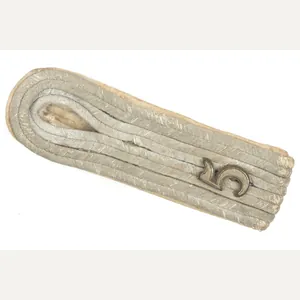 Single Heer shoulderboard for a Leutnant in Infanterie-Regiment 5