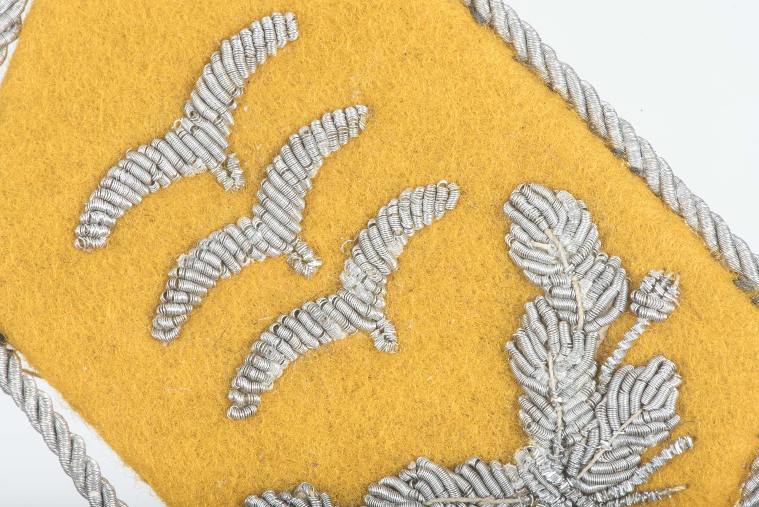 Single Luftwaffe Flieger or Fallschirmjäger bullion collar tab — image 3