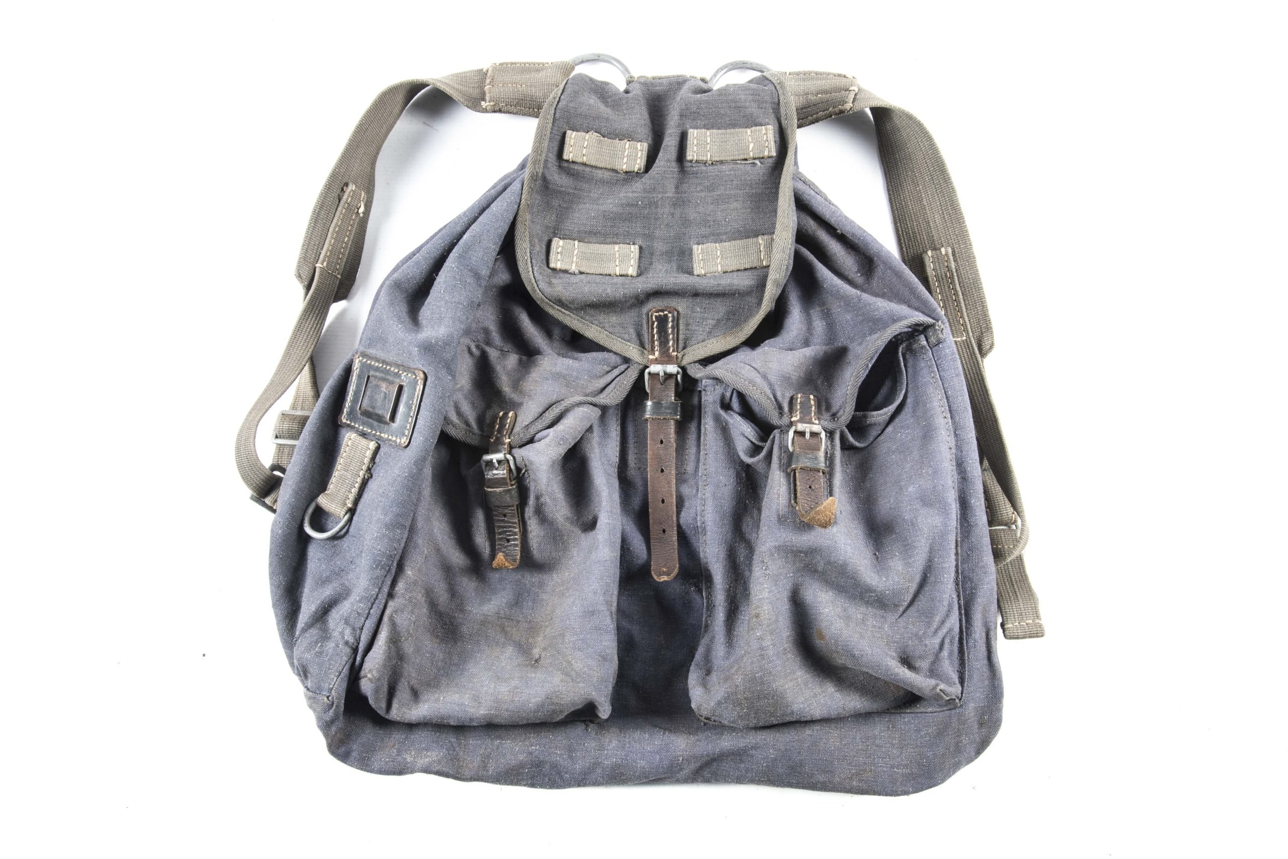Luftwaffe tropical rucksack marked L.O. Götze & Sohn, Gersdorf 1941