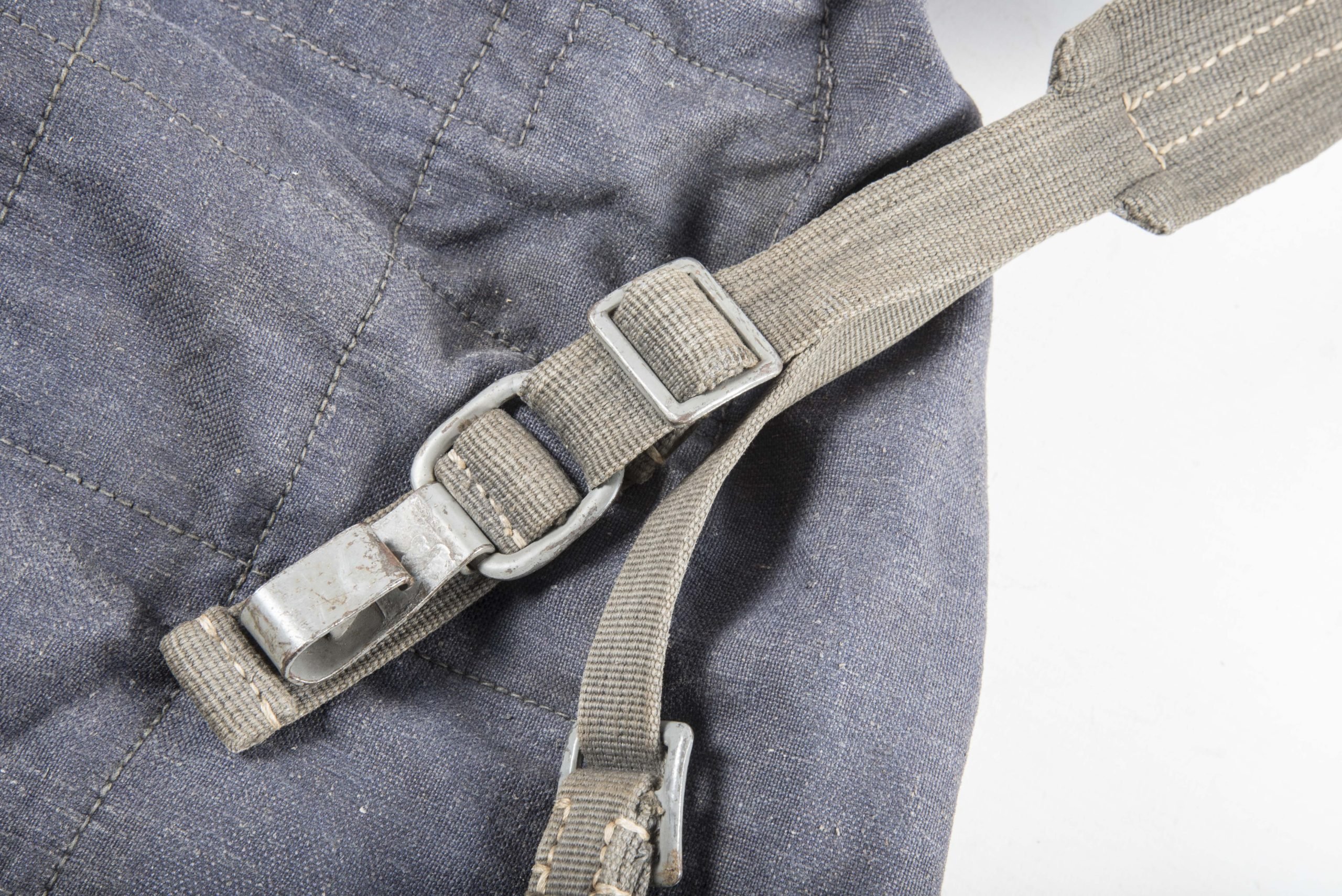 Luftwaffe tropical rucksack marked L.O. Götze & Sohn, Gersdorf 1941 — image 5