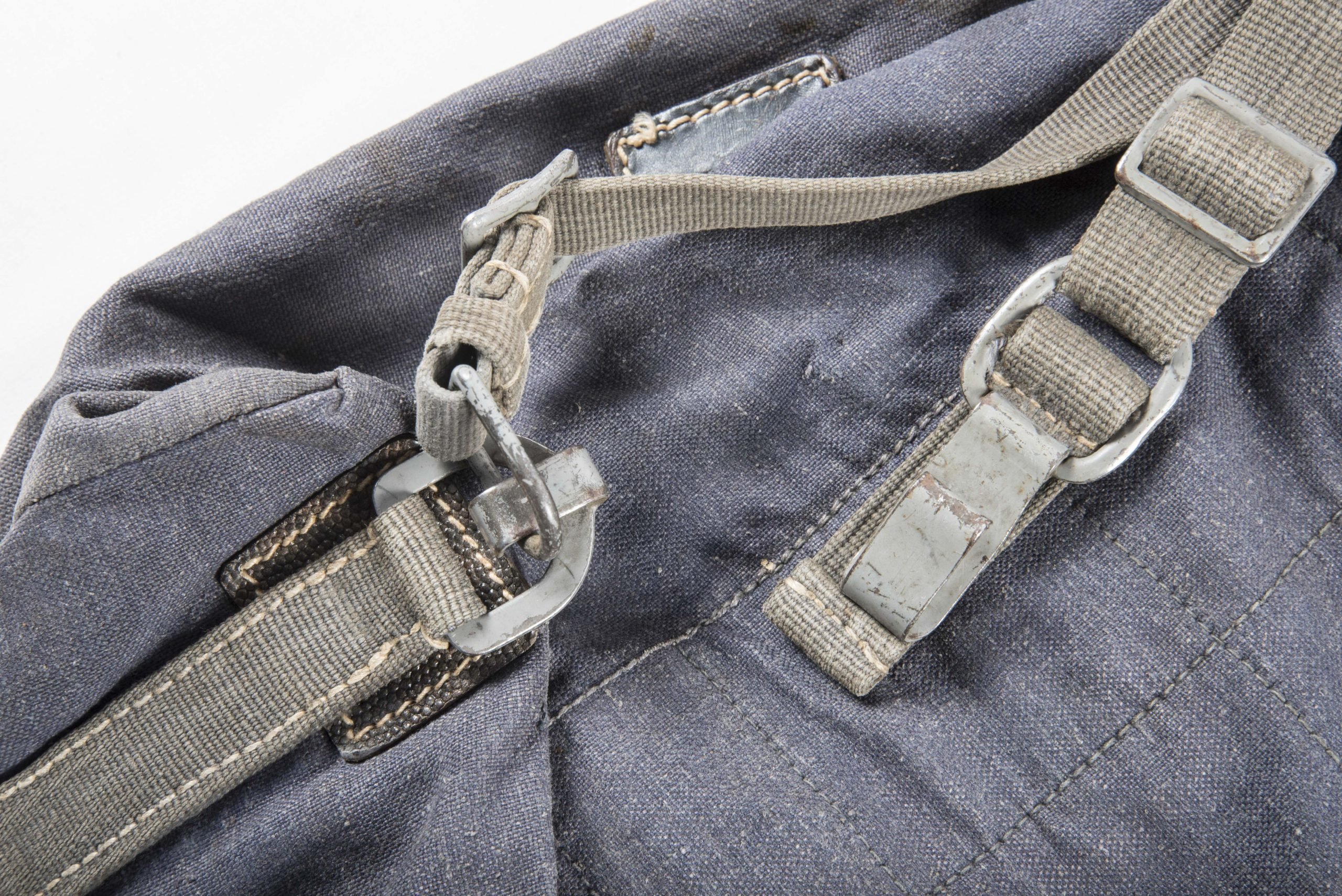 Luftwaffe tropical rucksack marked L.O. Götze & Sohn, Gersdorf 1941 — image 6