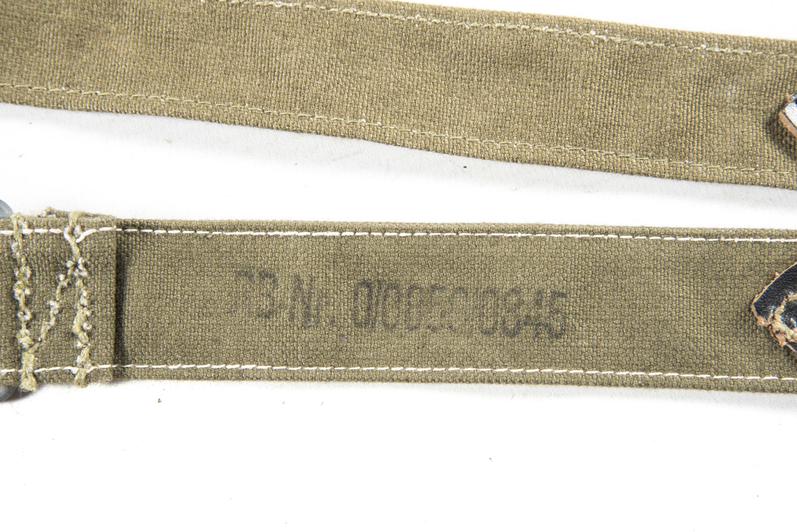 Unissued late war M31 breadbag strap marked RB-Nr. 0/0850/0345 — image 3