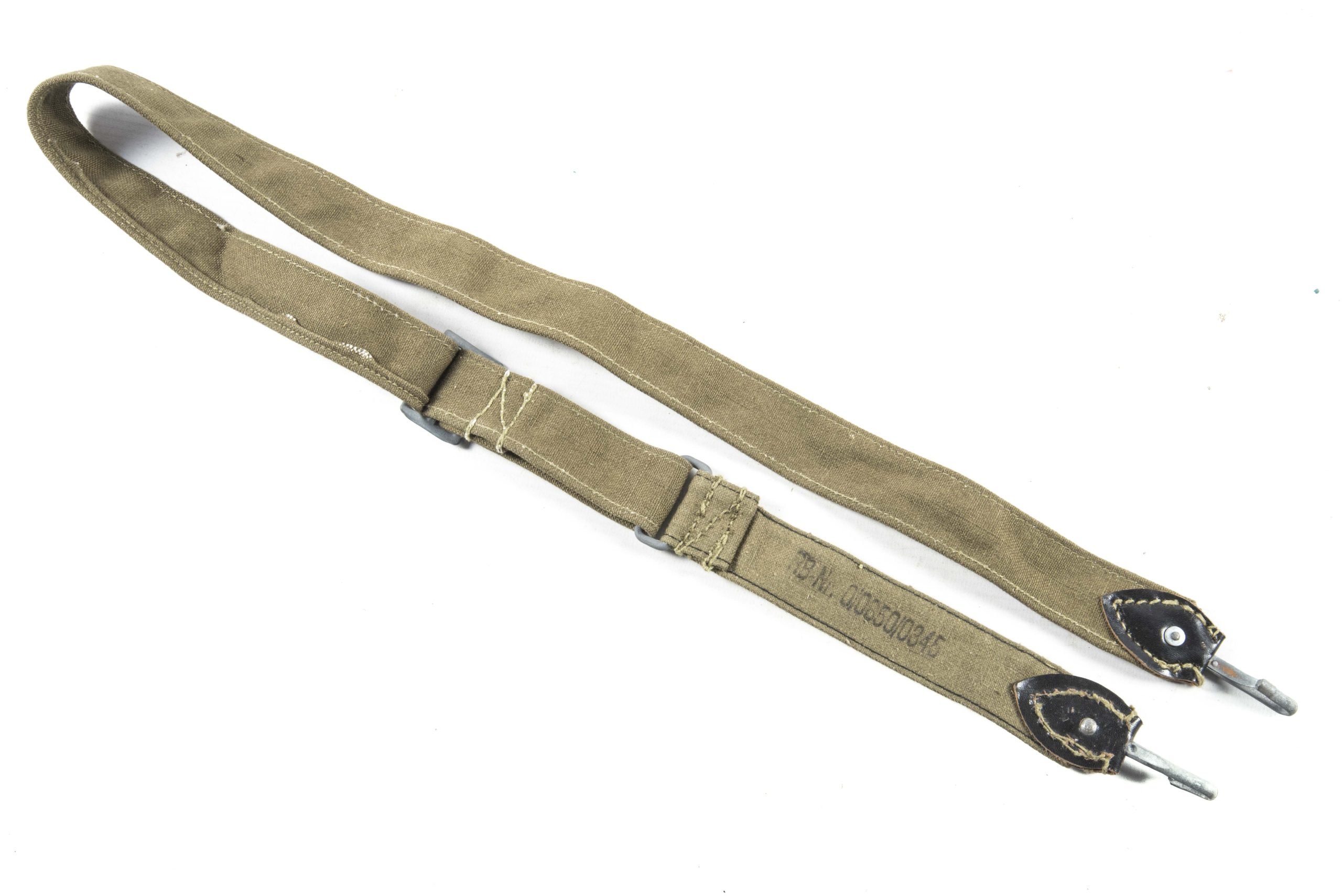 Unissued late war M31 breadbag strap marked RB-Nr. 0/0850/0345 — image 2
