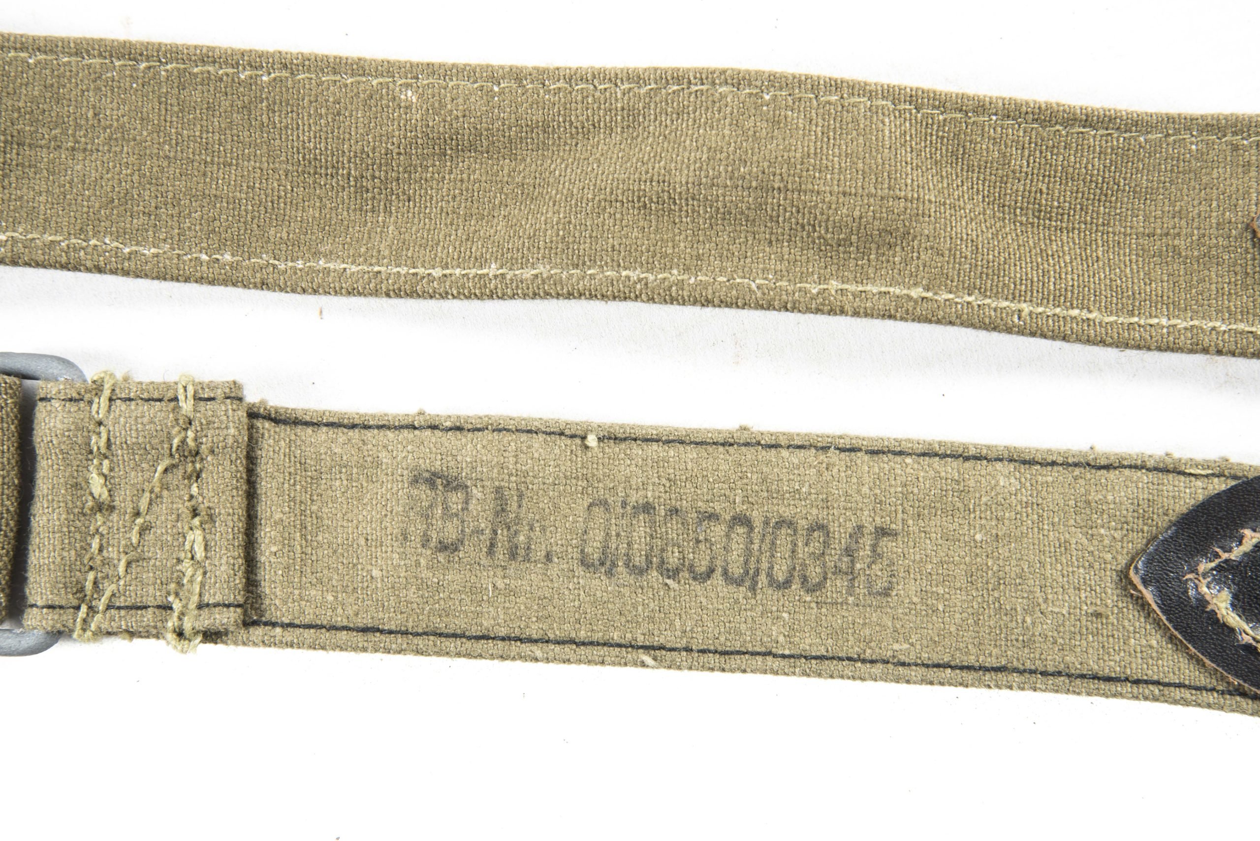 Unissued late war M31 breadbag strap marked RB-Nr. 0/0850/0345 — image 3