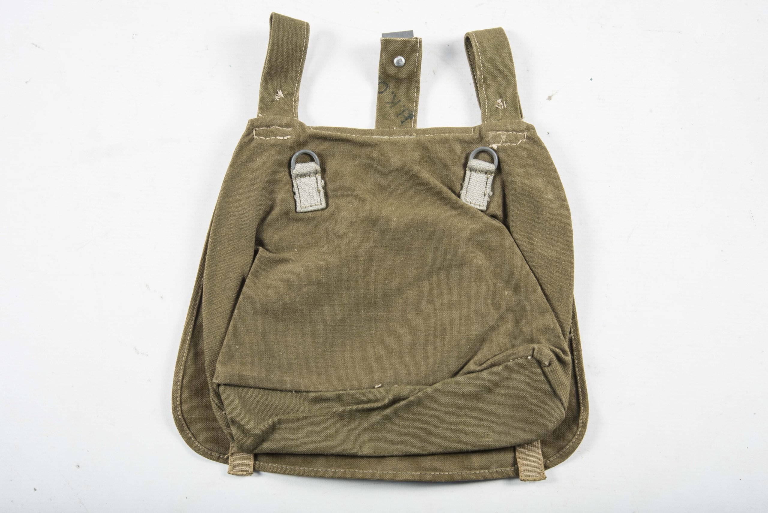 Unissued late war M31 tropical breadbag marked HKO — image 7