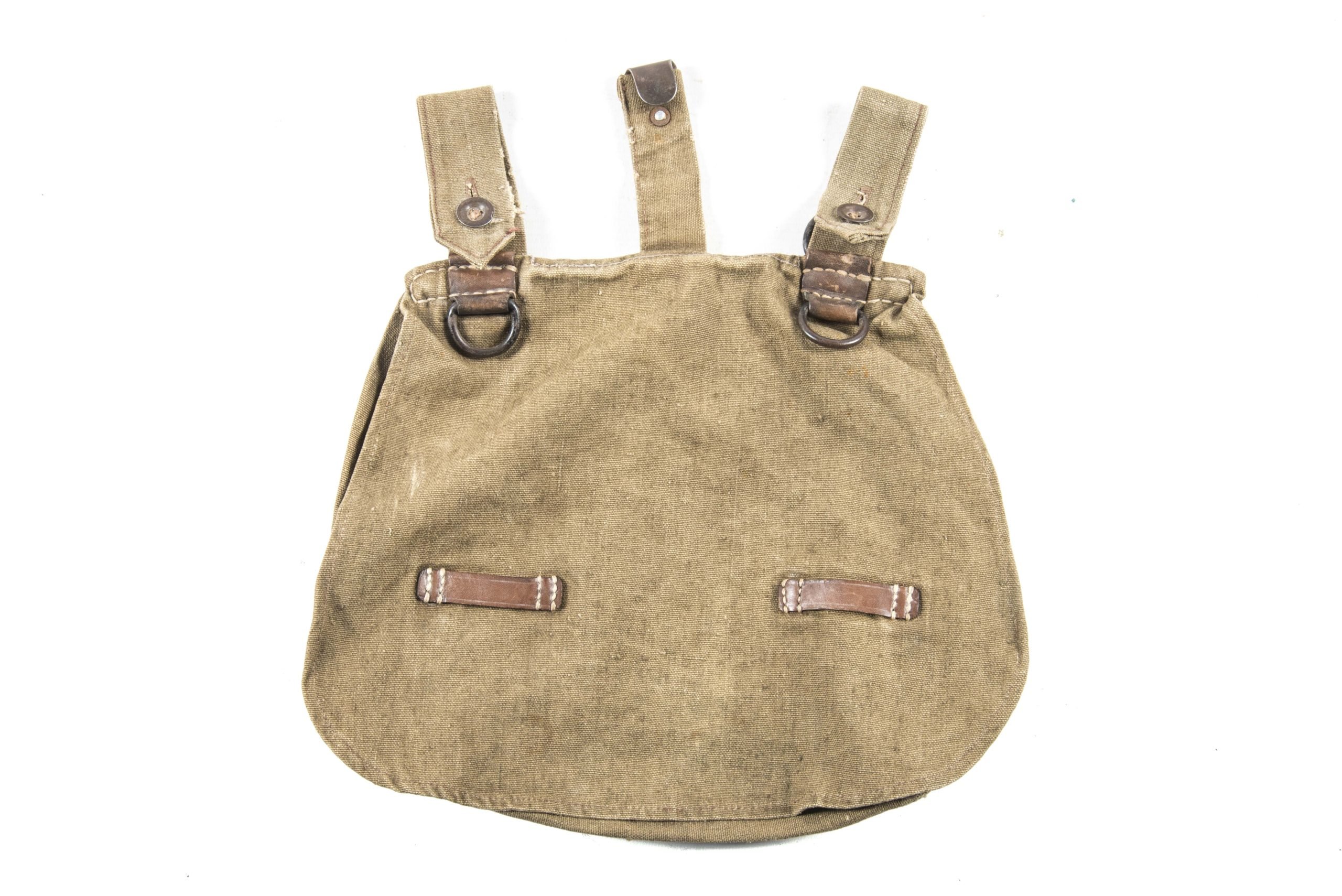 Late war M31 breadbag with thick square leather D-ring loops