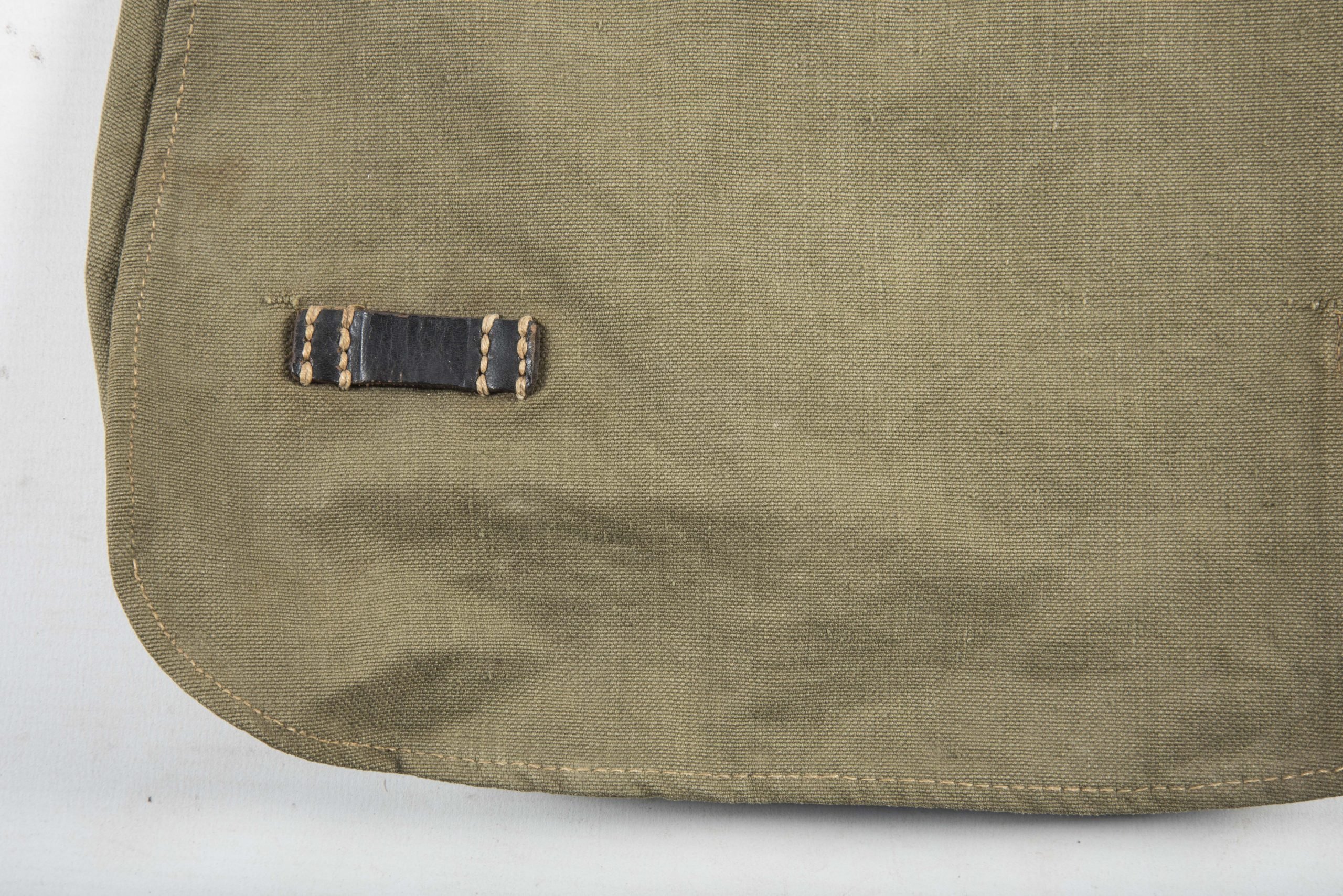 Late war simplified M44 breadbag marked RB-Nr. 0/0445/0078 — image 3