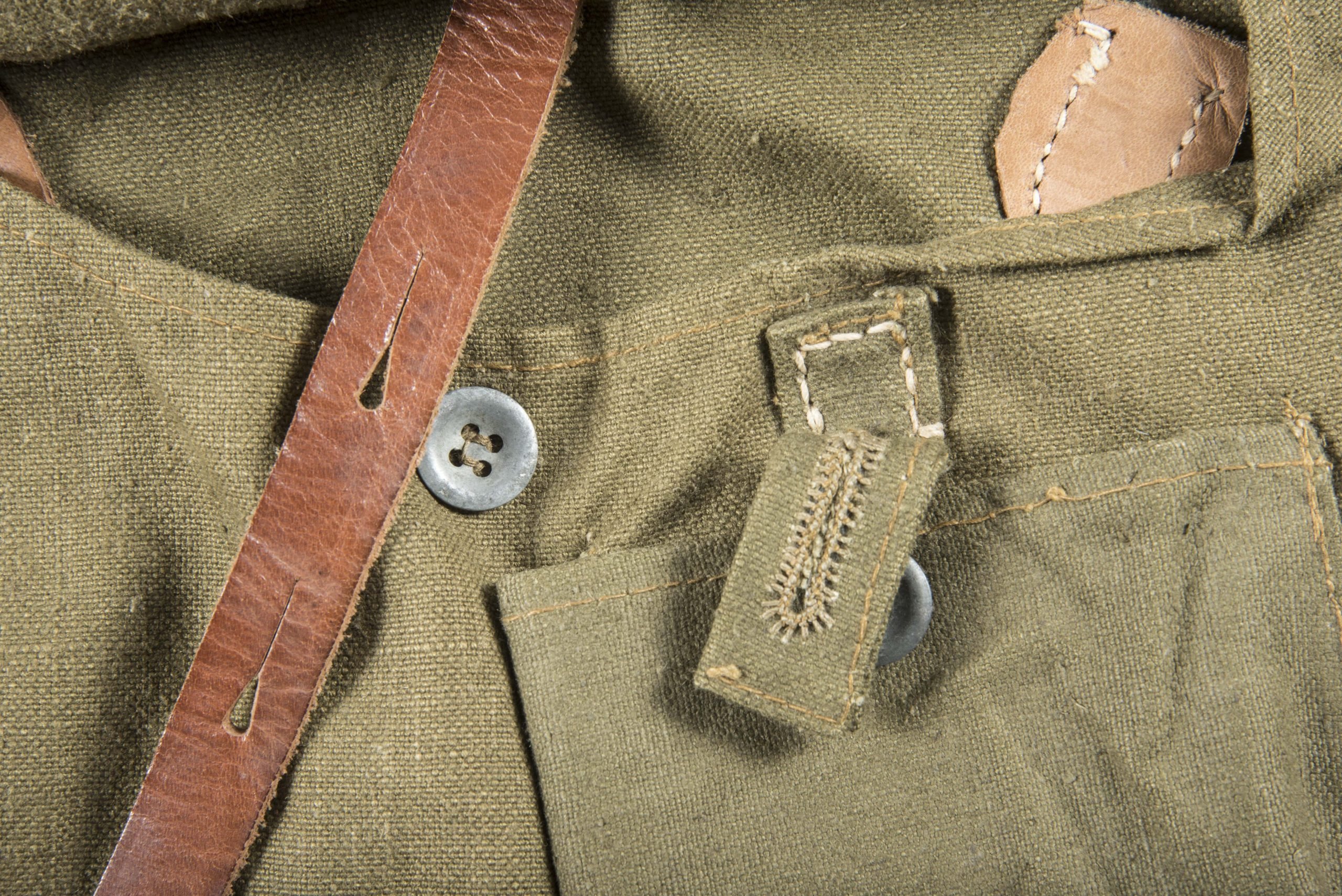 Unissued late war M44 breadbag marked RB-Nr. 0/0765/0002 with matching strap — image 5