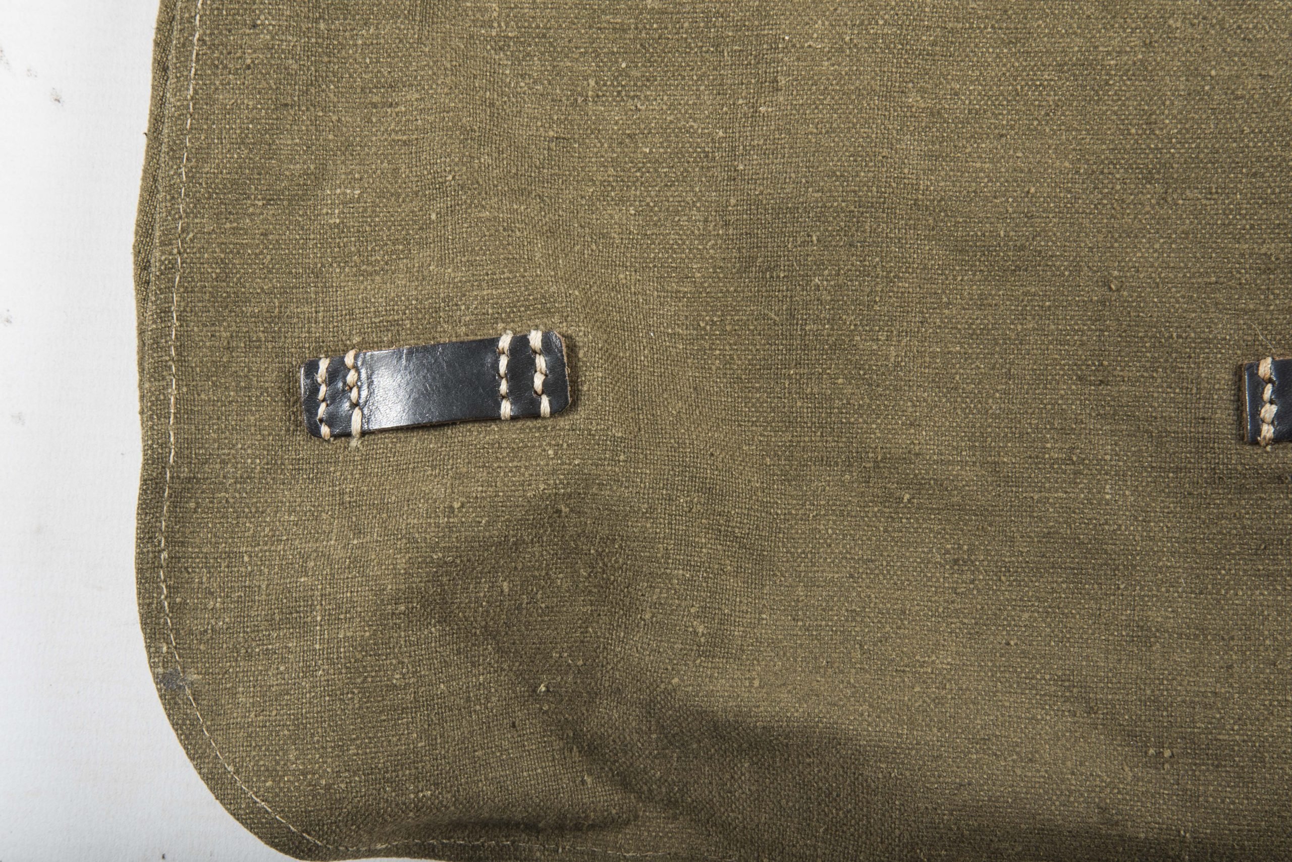 Unissued late war simplified M44 breadbag — image 3