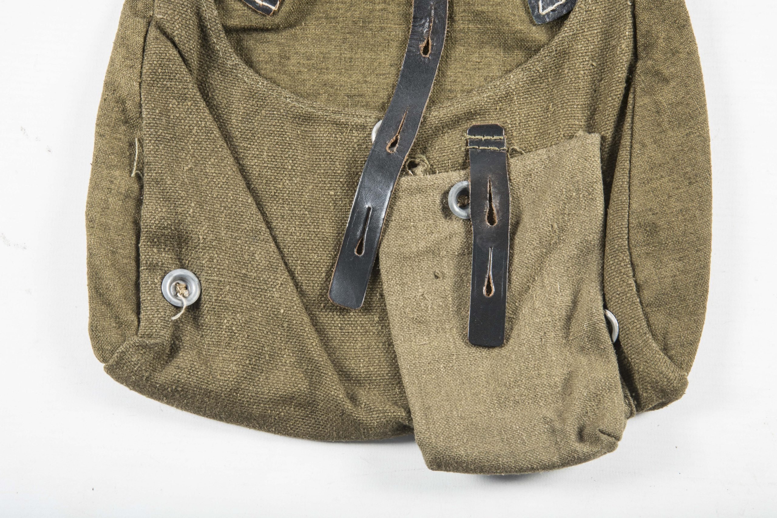 Unissued late war simplified M44 breadbag — image 6