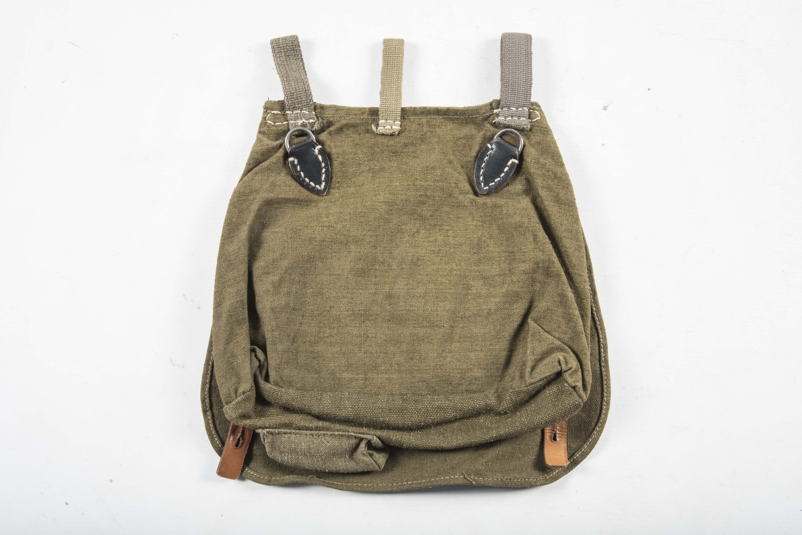 Unissued late war simplified M44 breadbag — image 7