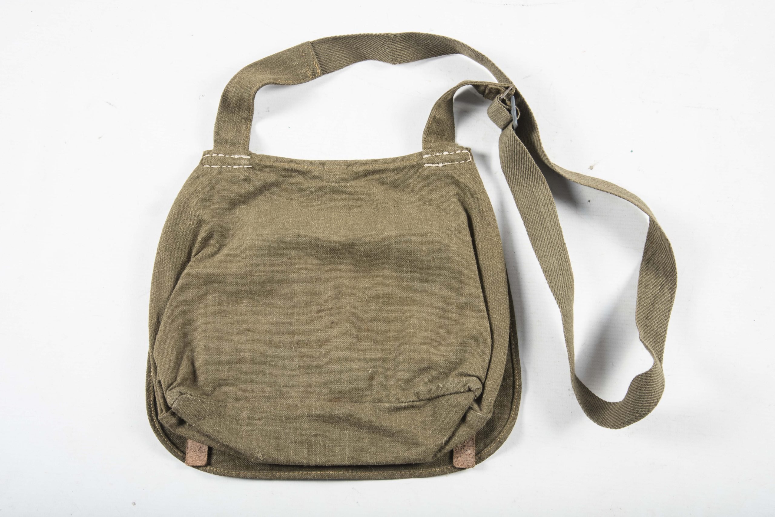 Unissued late war simplified M44 breadbag — image 5