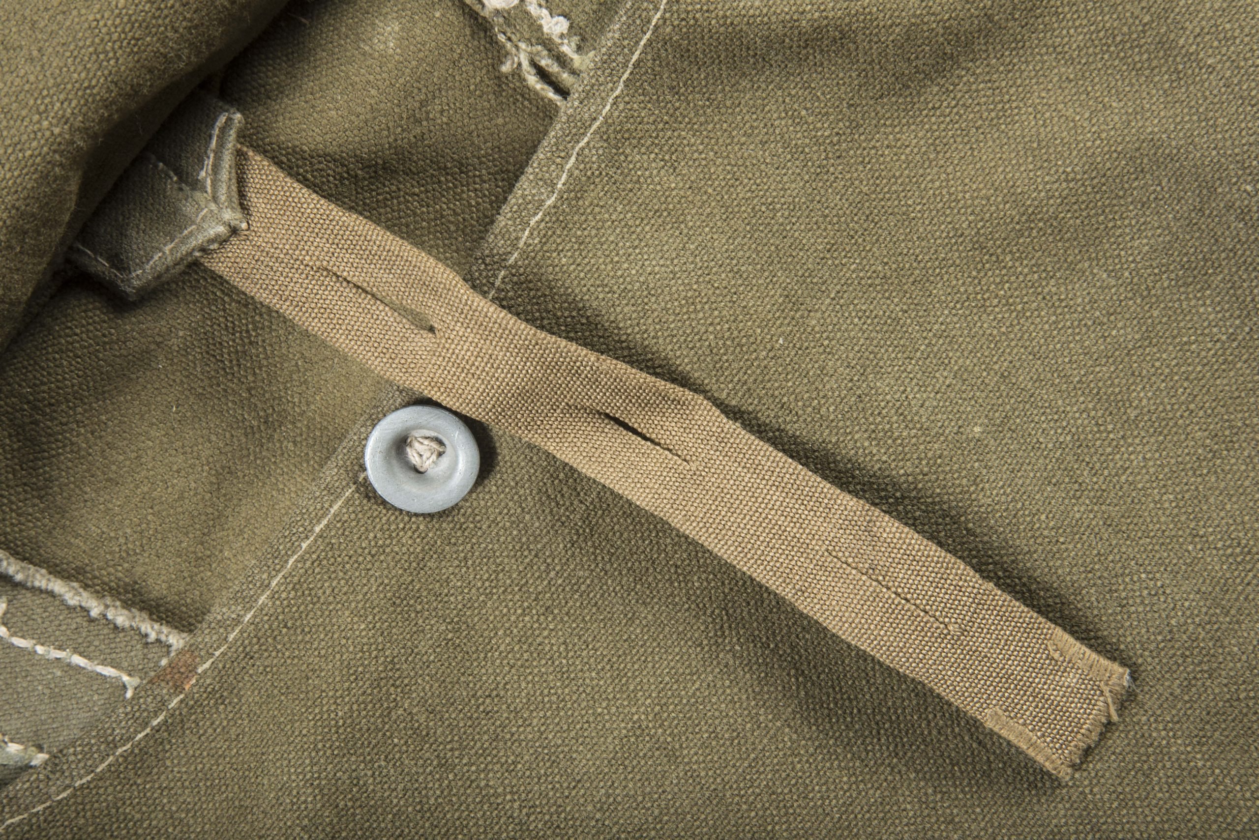 Unissued M31 tropical breadbag marked RKS — image 7