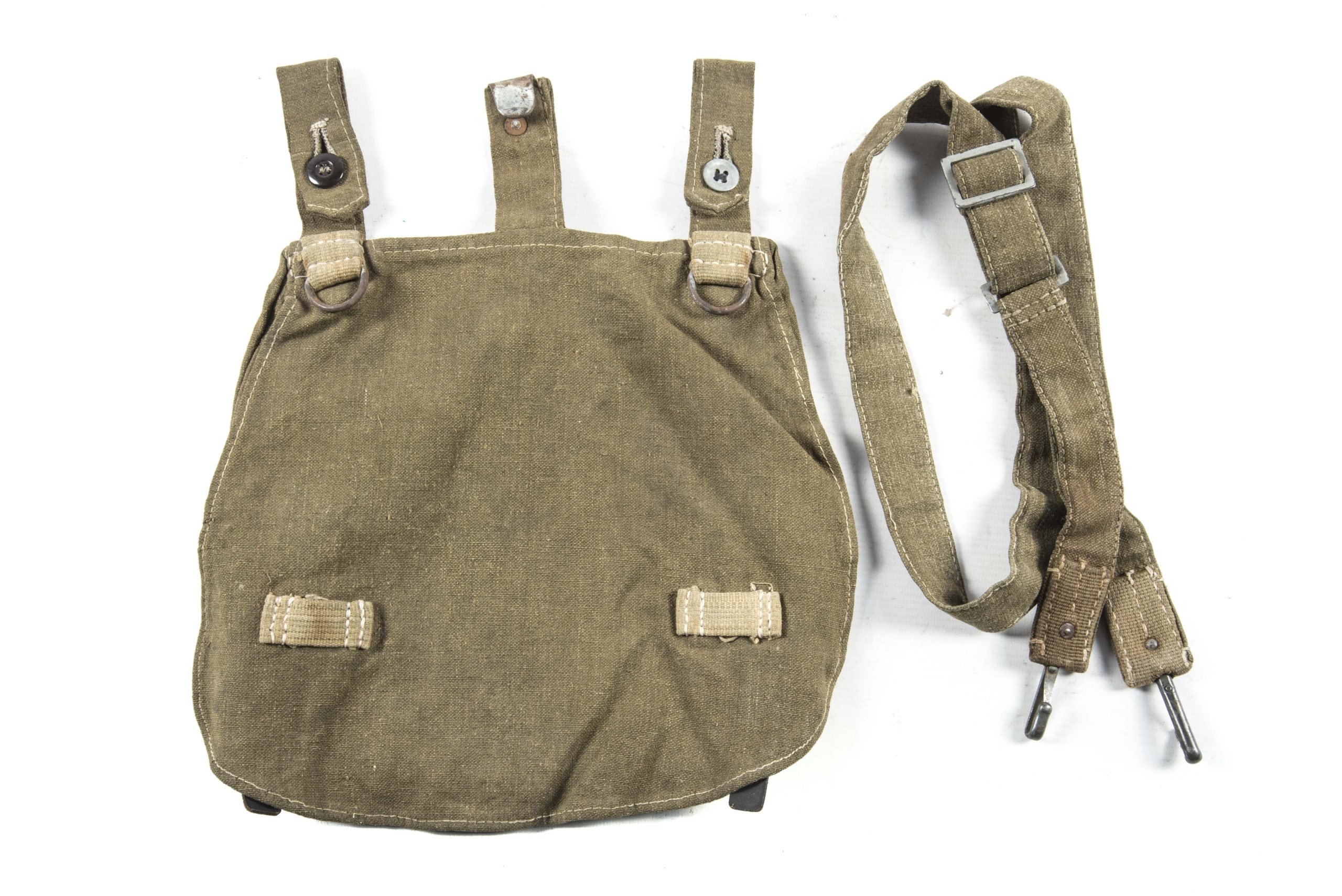 Unissued M31 tropical breadbag with matching strap